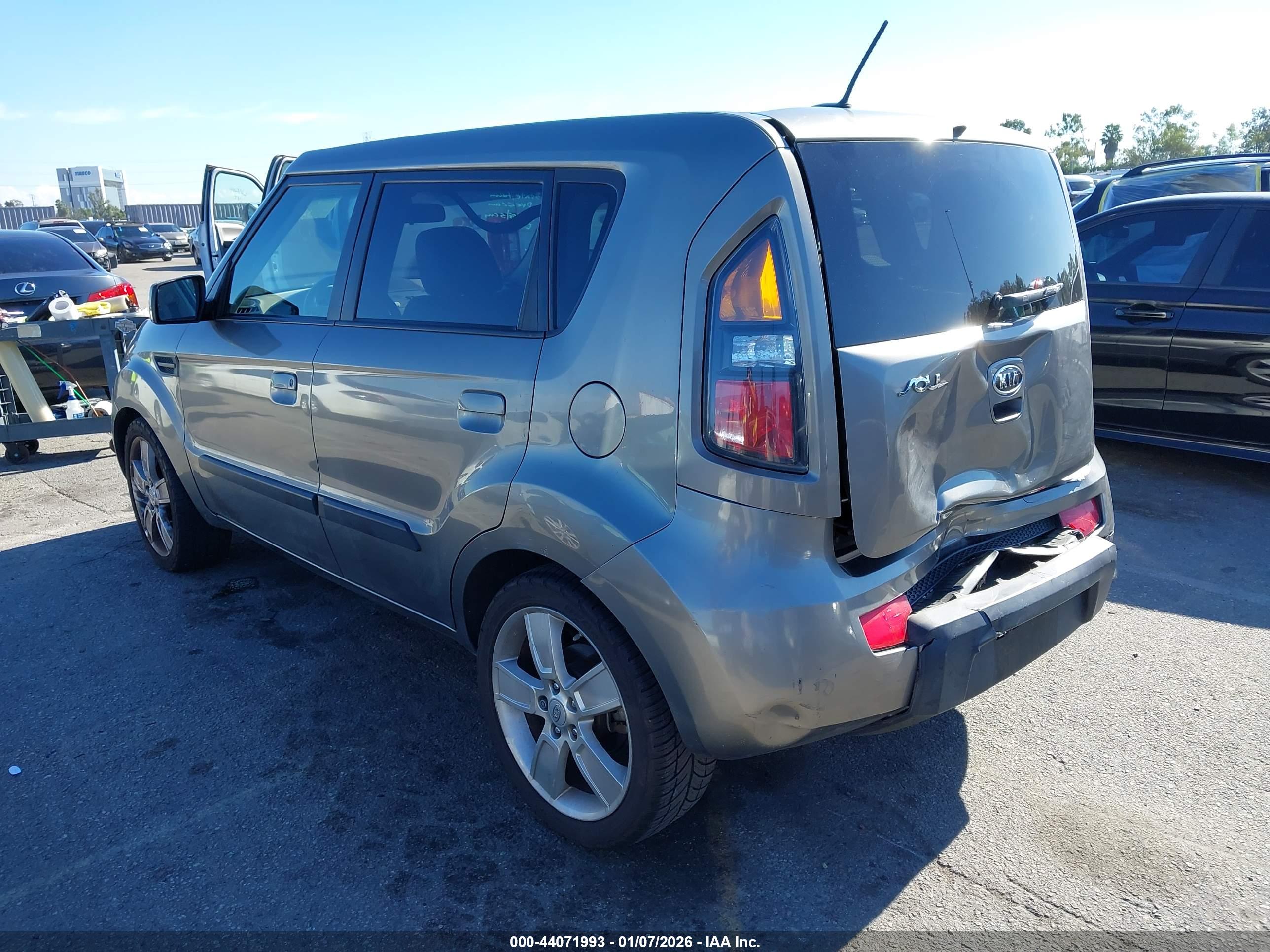KIA SOUL image 3