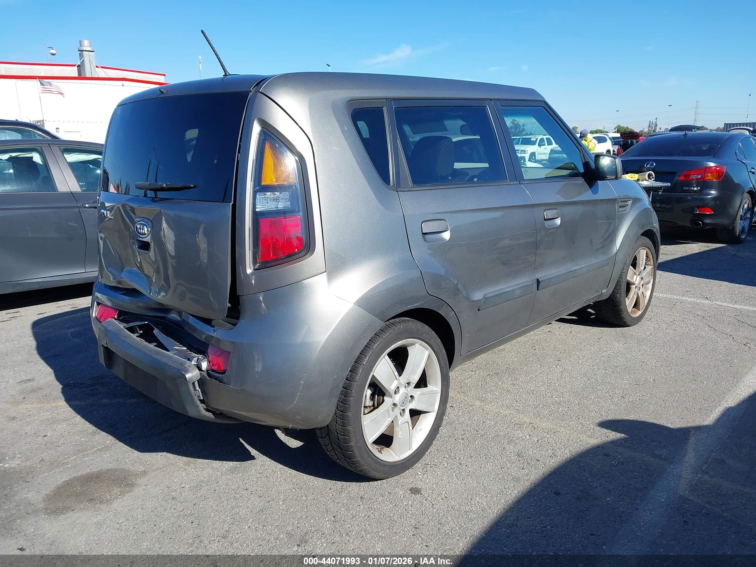 KIA SOUL image 4
