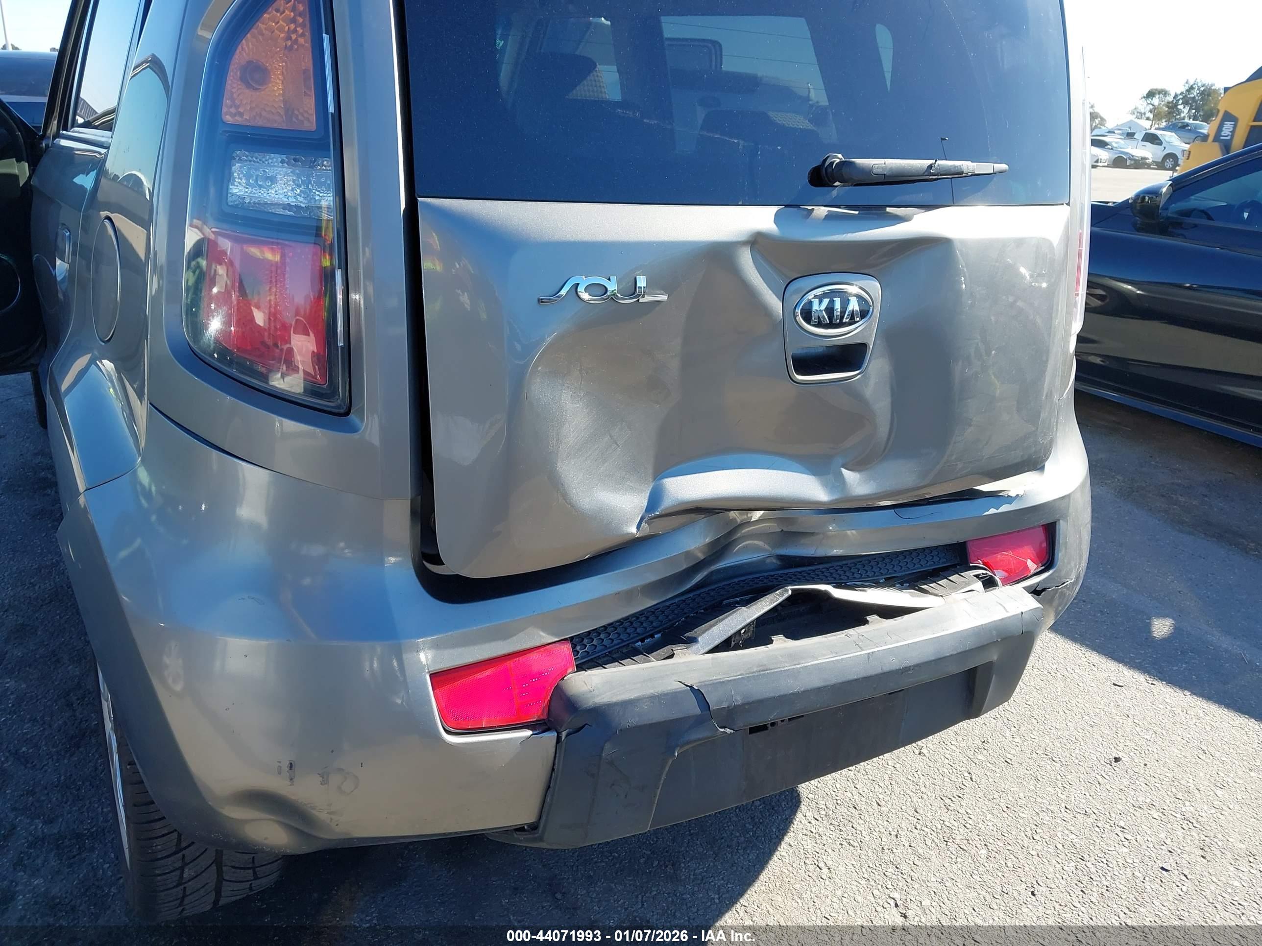 KIA SOUL image 6