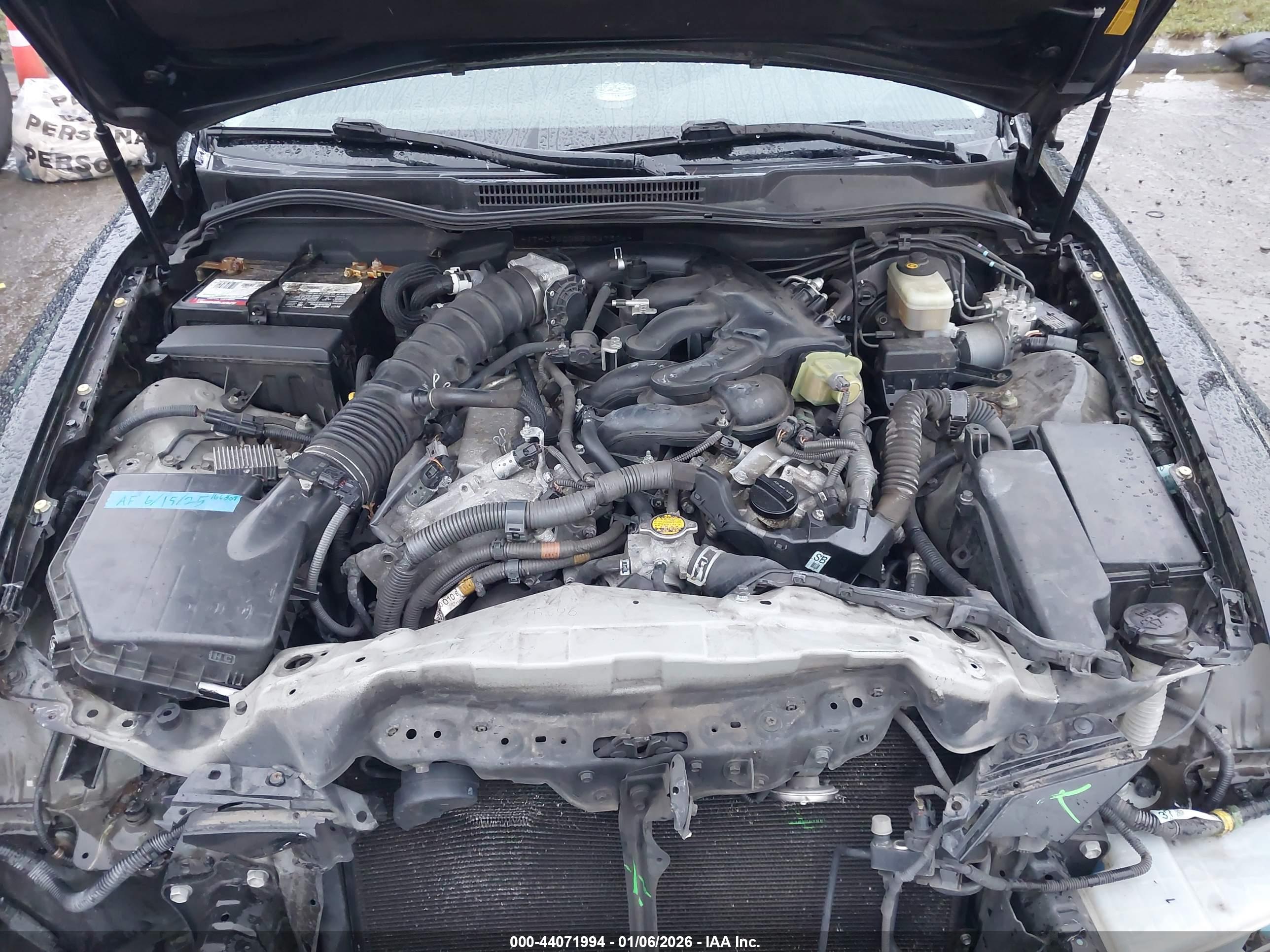LEXUS IS image 10