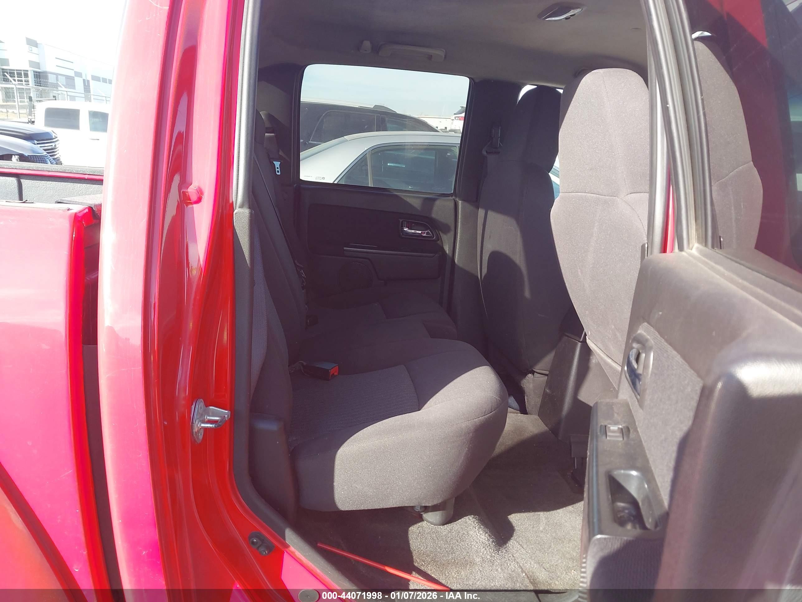 CHEVROLET COLORADO image 8