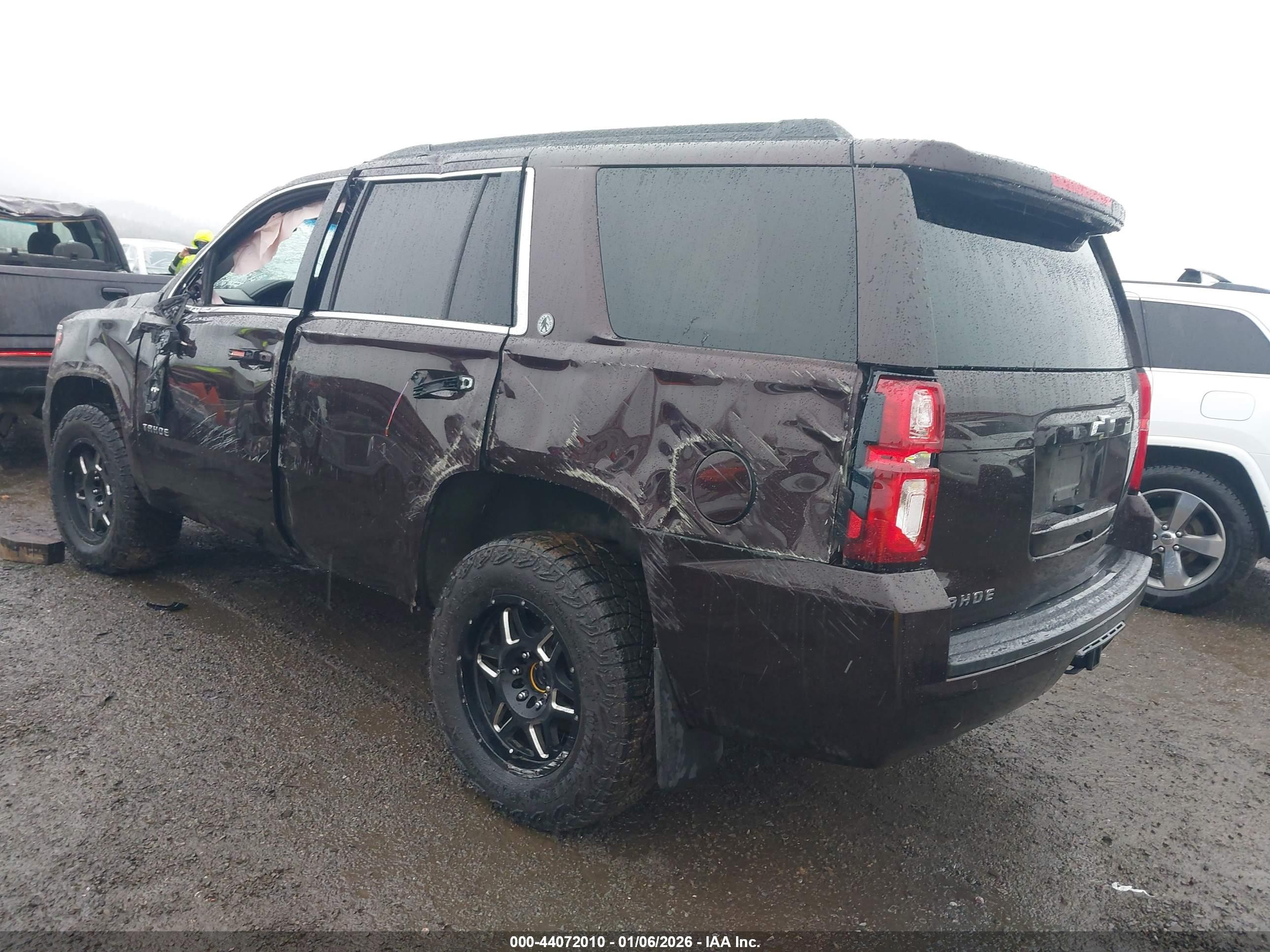 CHEVROLET TAHOE image 3
