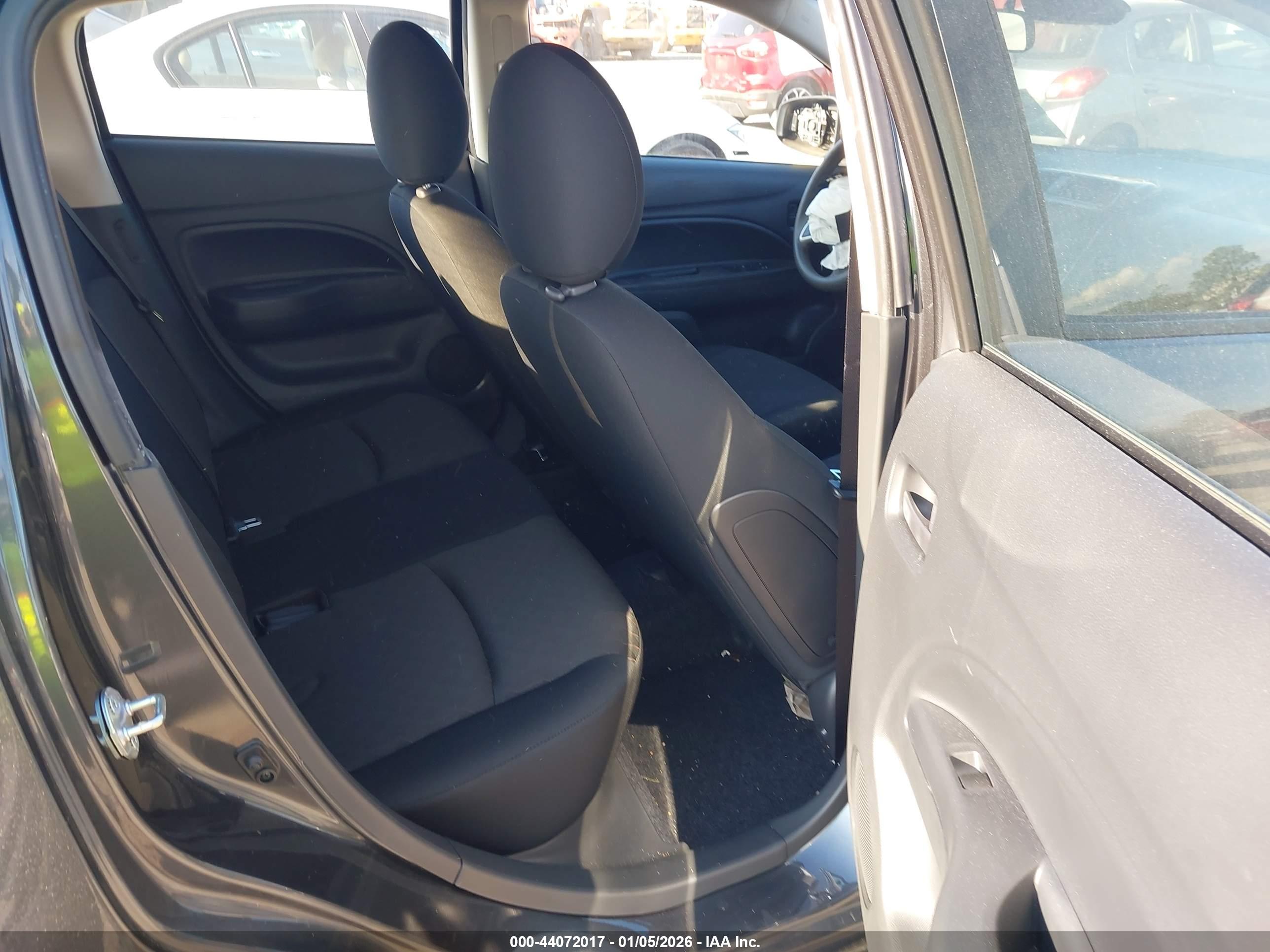 MITSUBISHI MIRAGE image 8