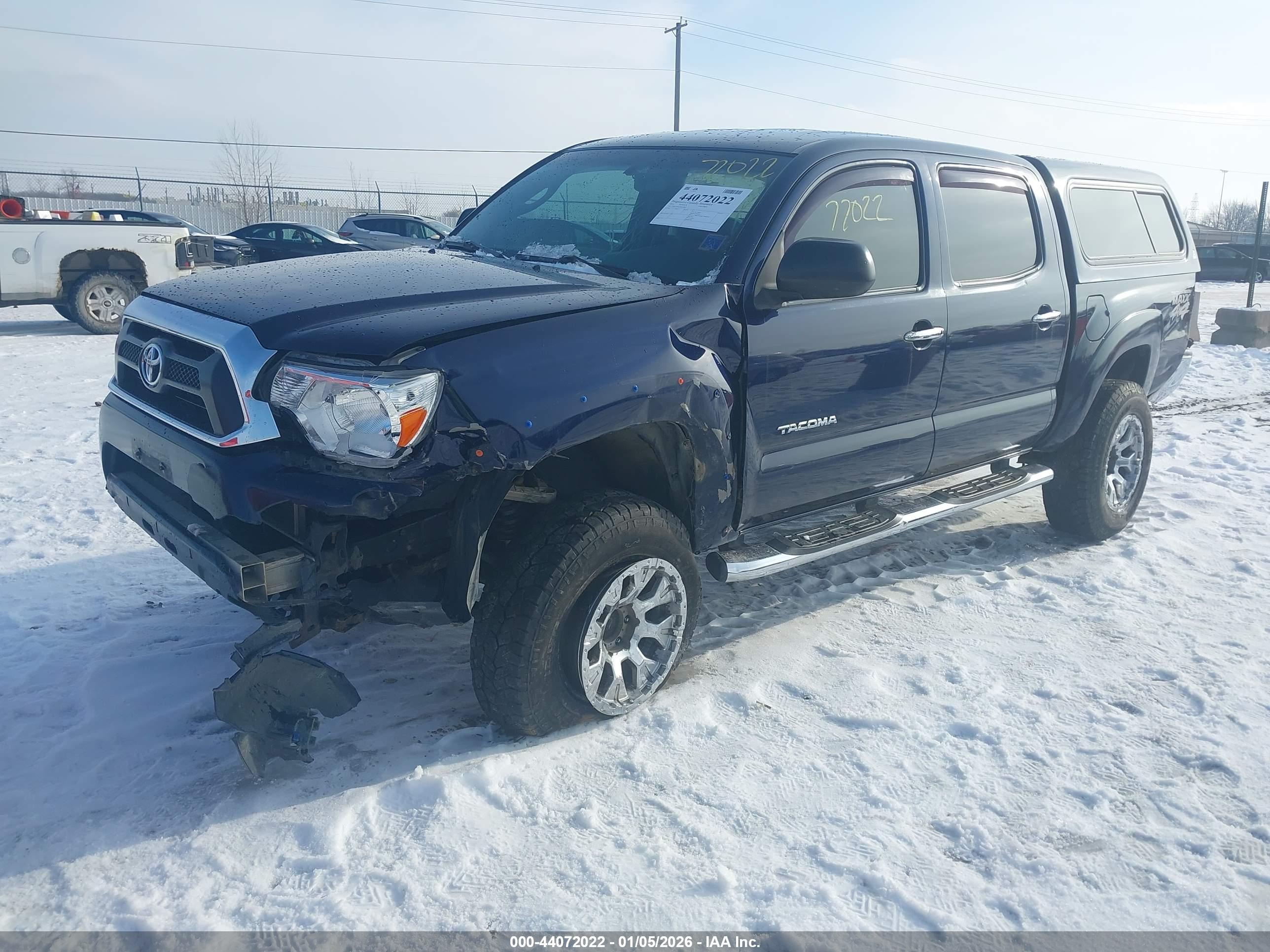 TOYOTA TACOMA image 2