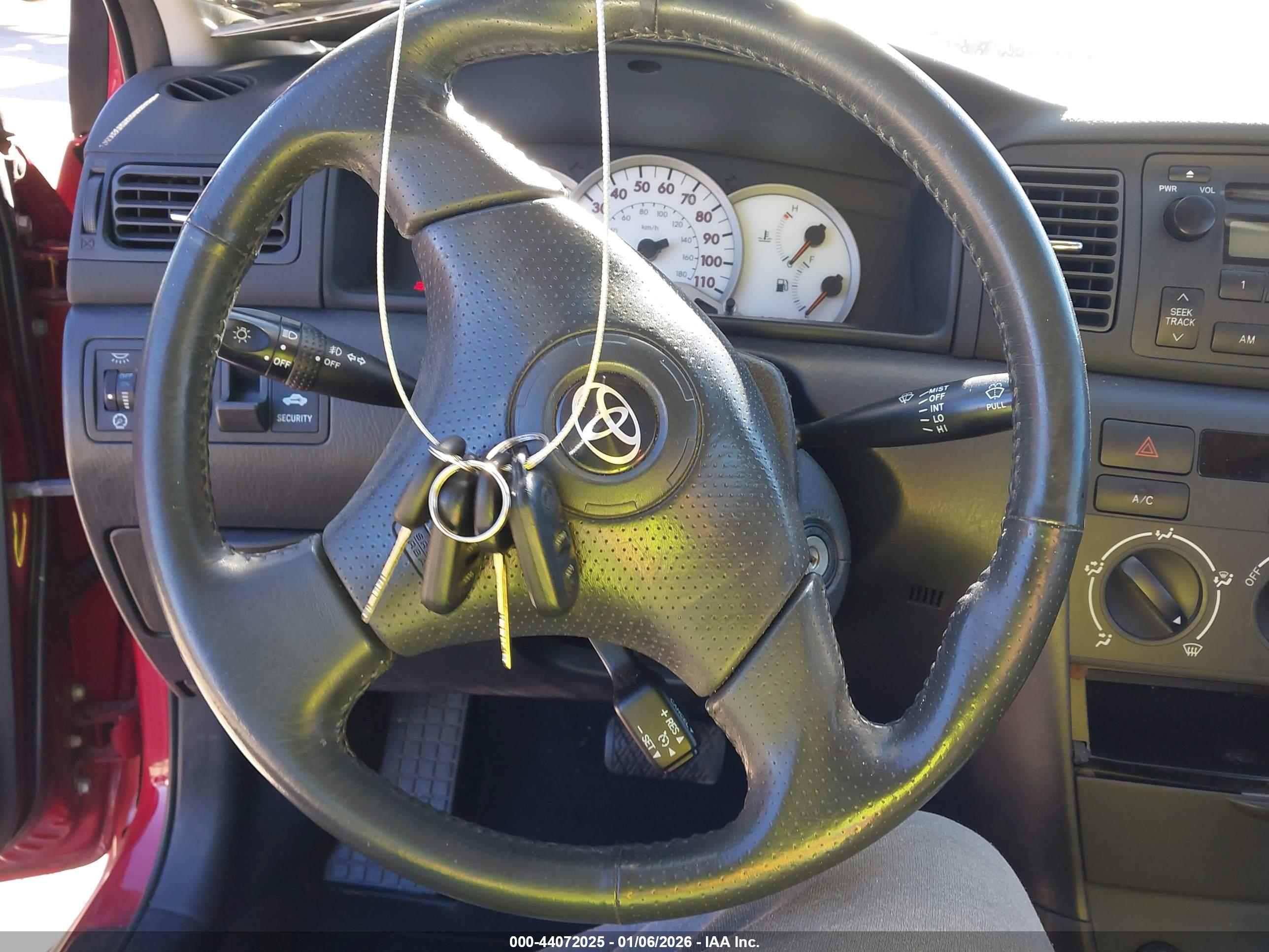 TOYOTA COROLLA image 11