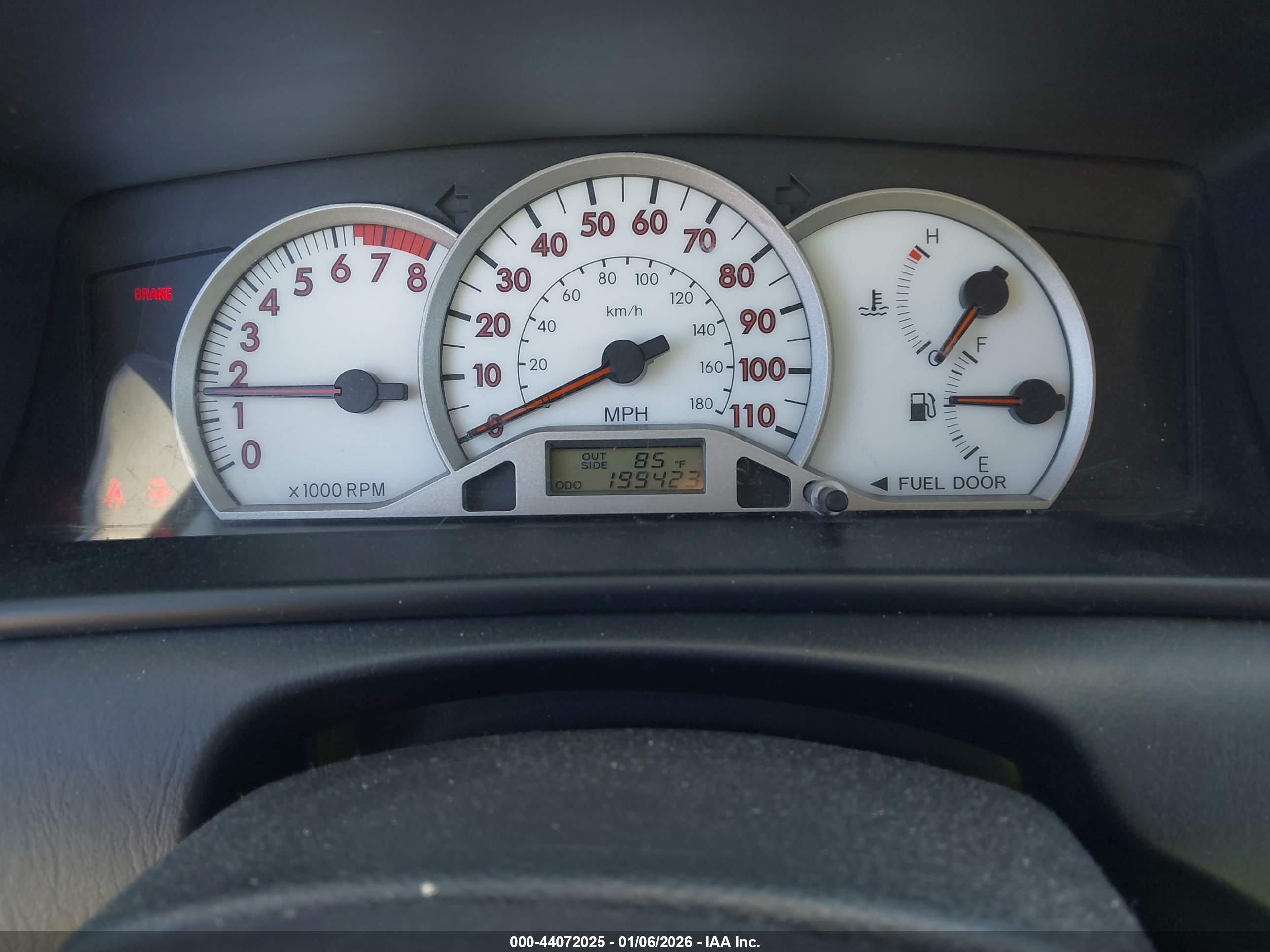TOYOTA COROLLA image 7