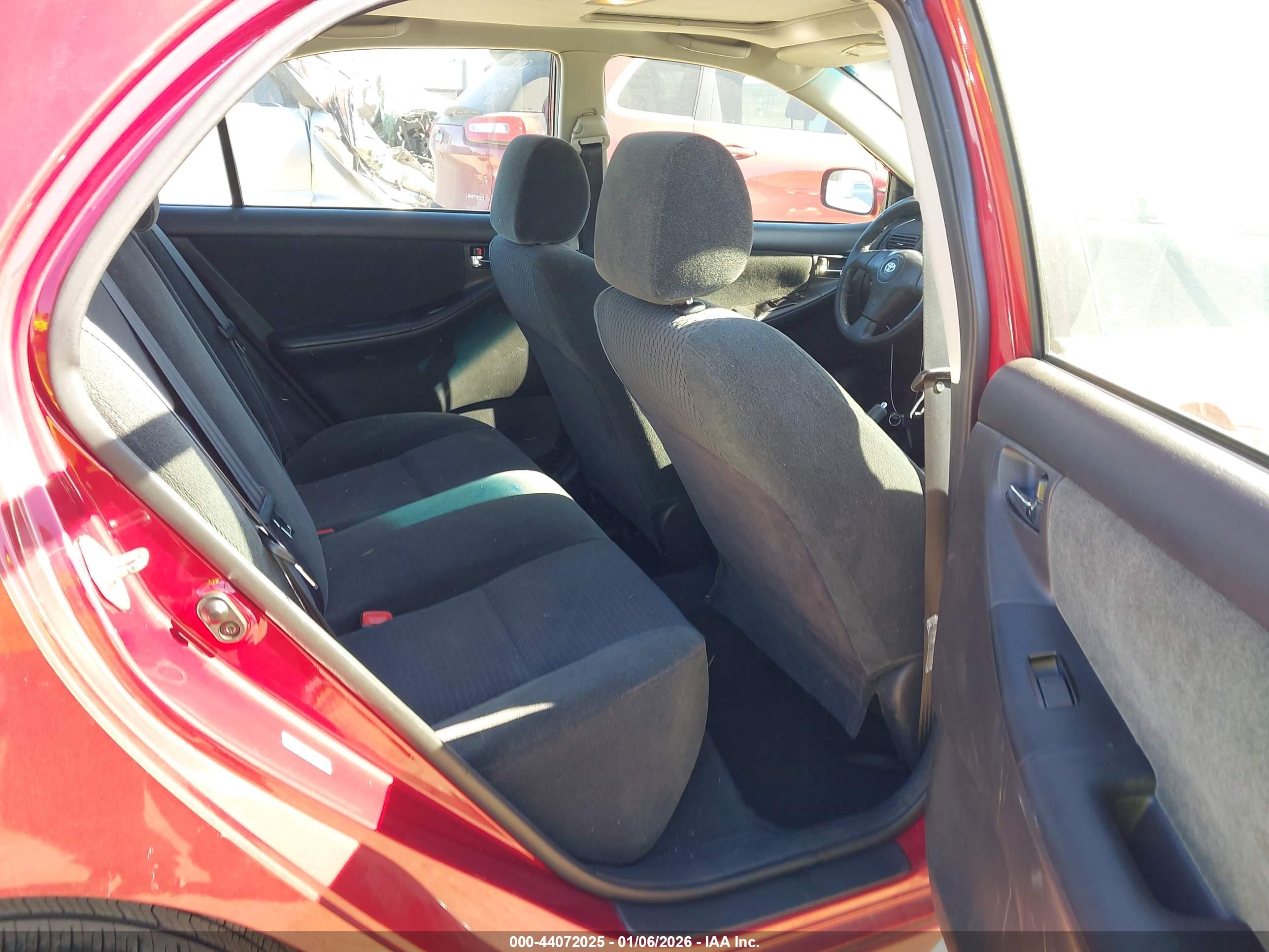 TOYOTA COROLLA image 8