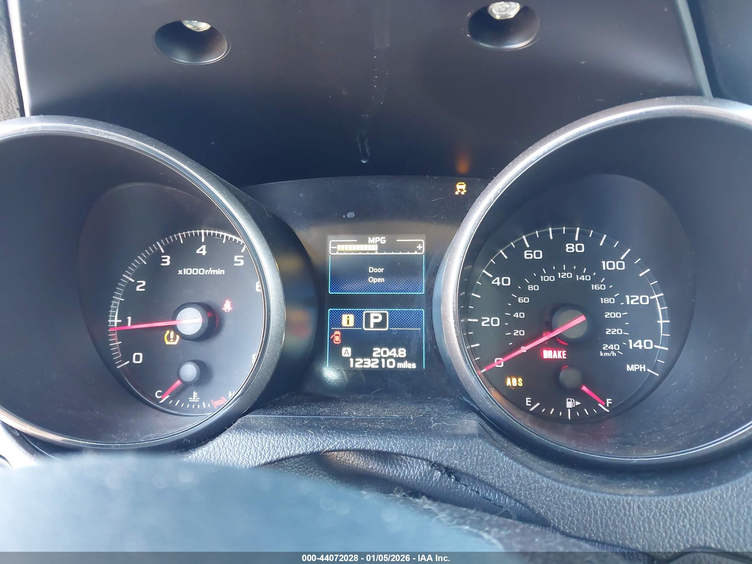 SUBARU OUTBACK image 7