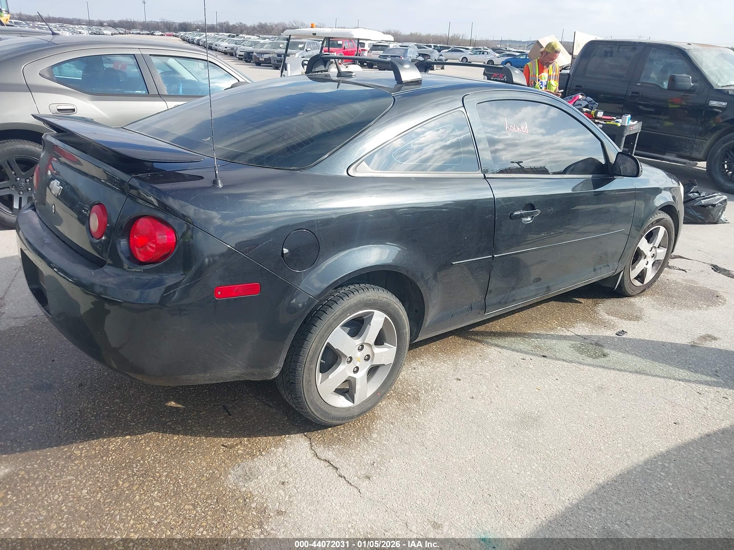 CHEVROLET COBALT image 4