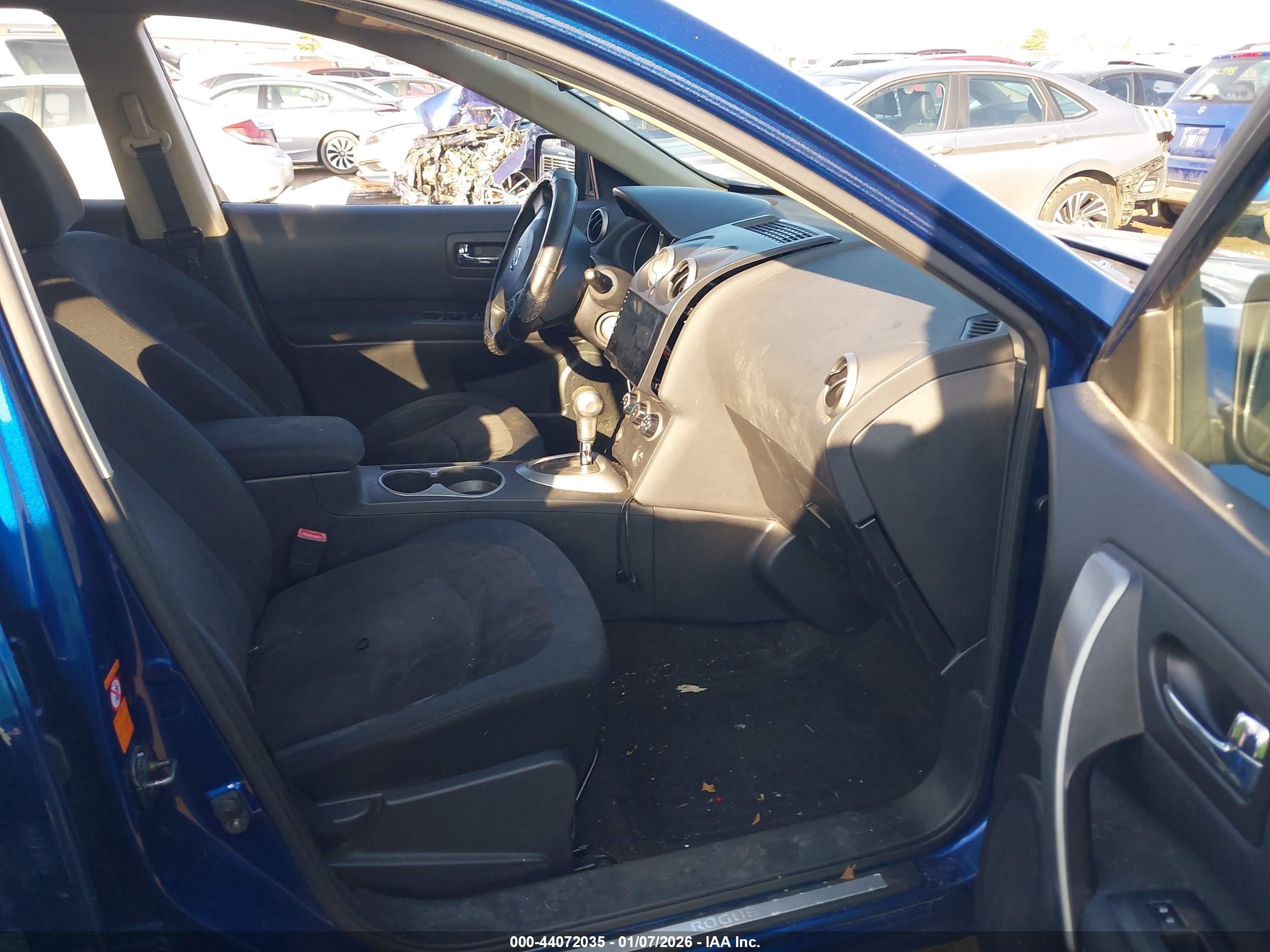 NISSAN ROGUE image 5
