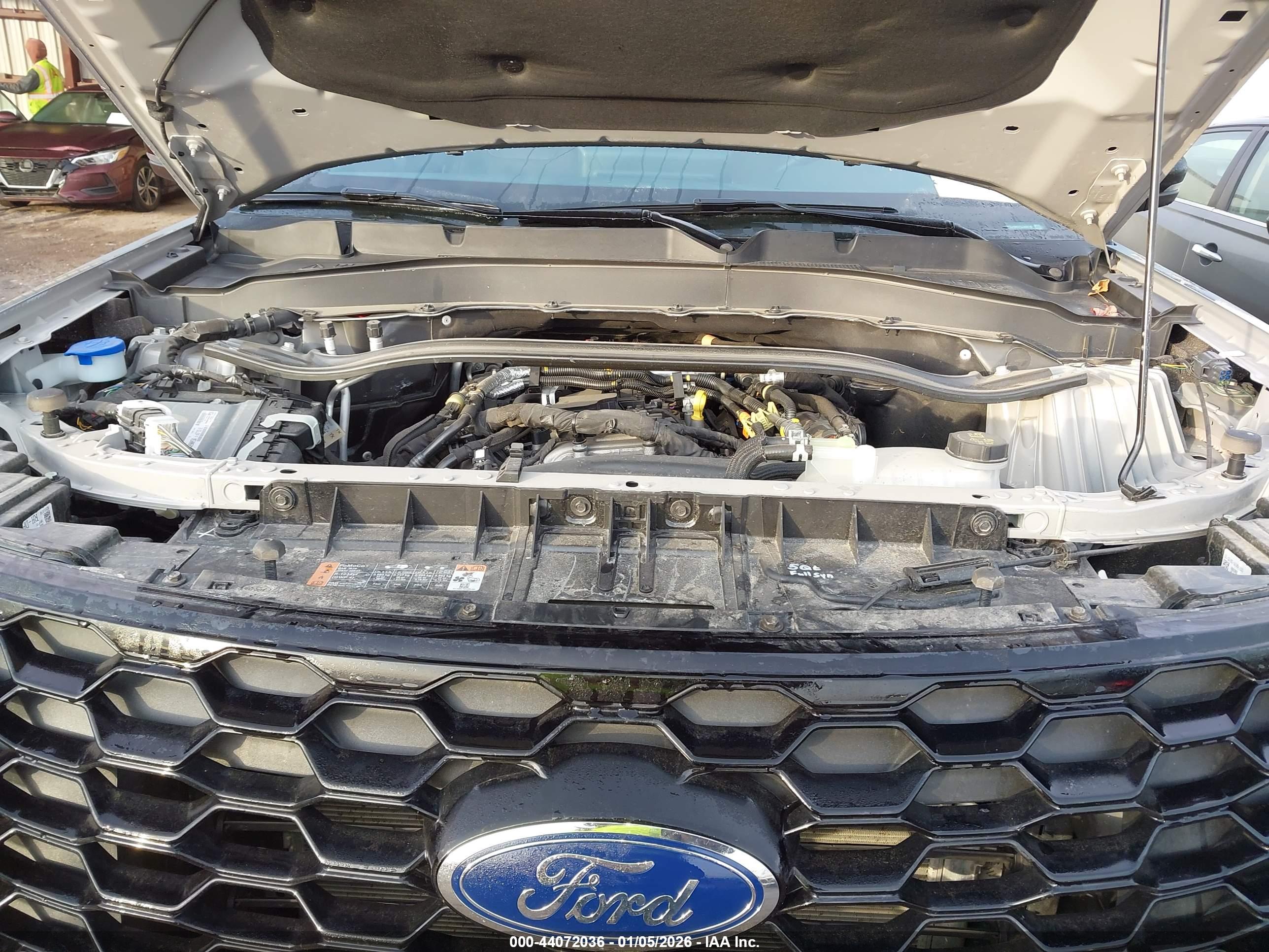 FORD EXPLORER image 10