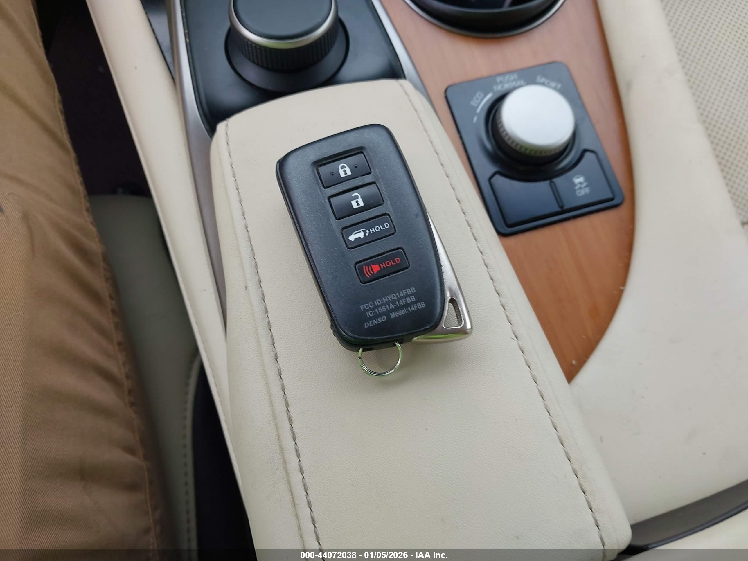 LEXUS RX image 11