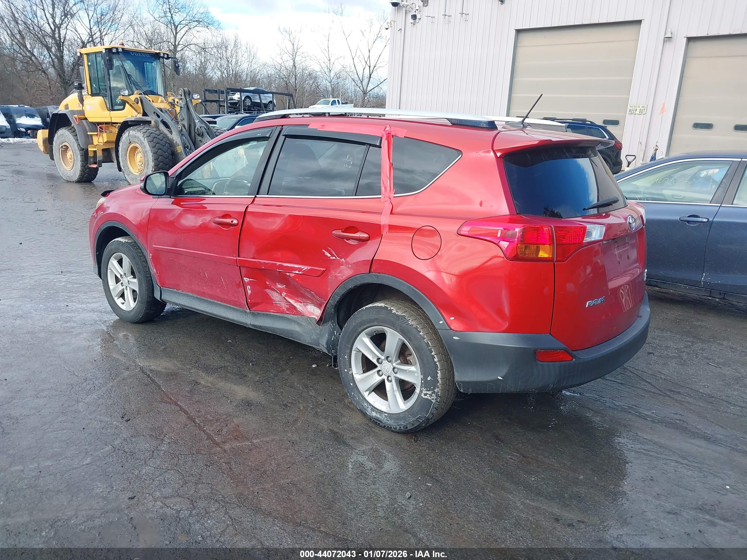 TOYOTA RAV4 image 3