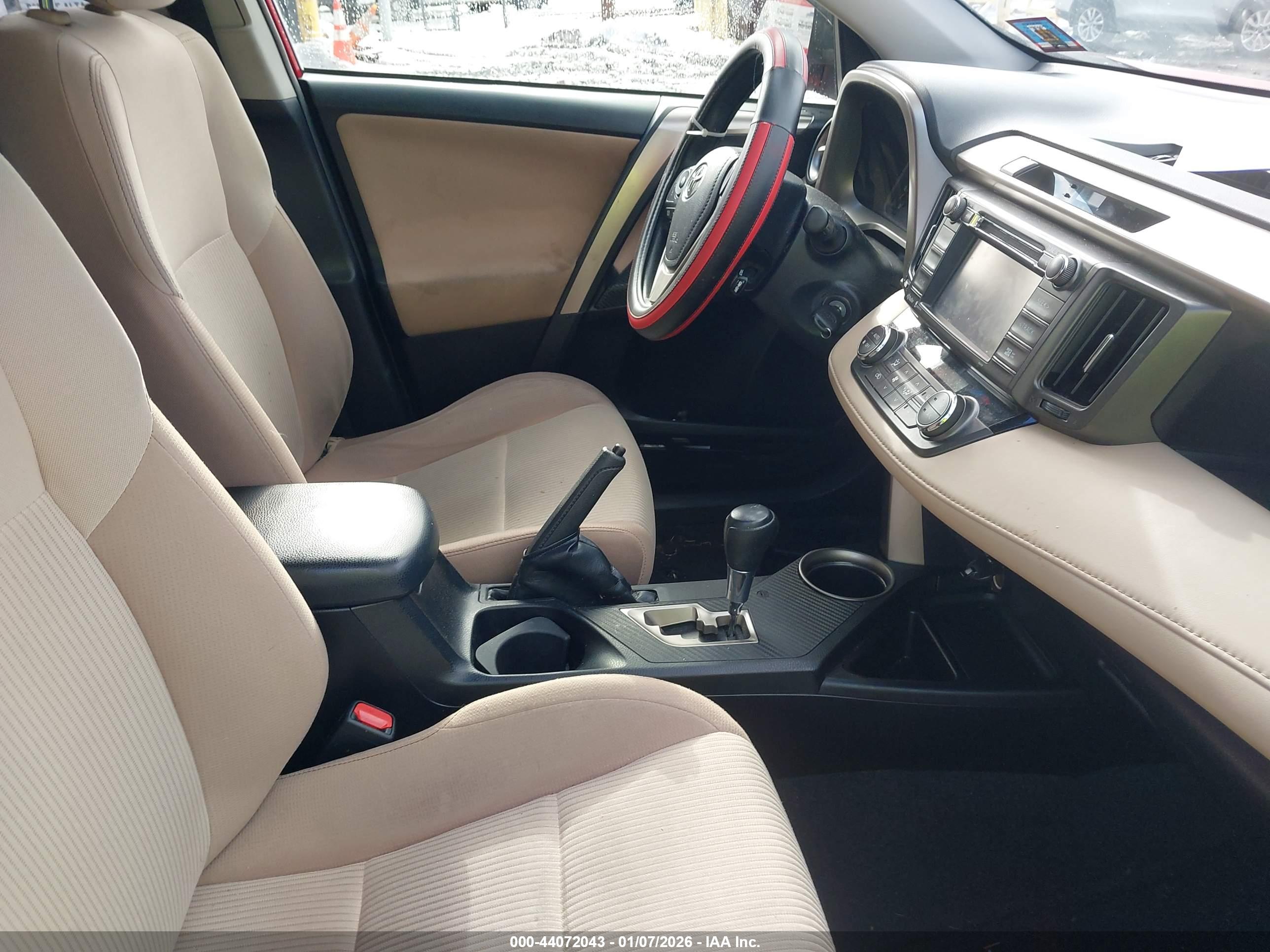 TOYOTA RAV4 image 5