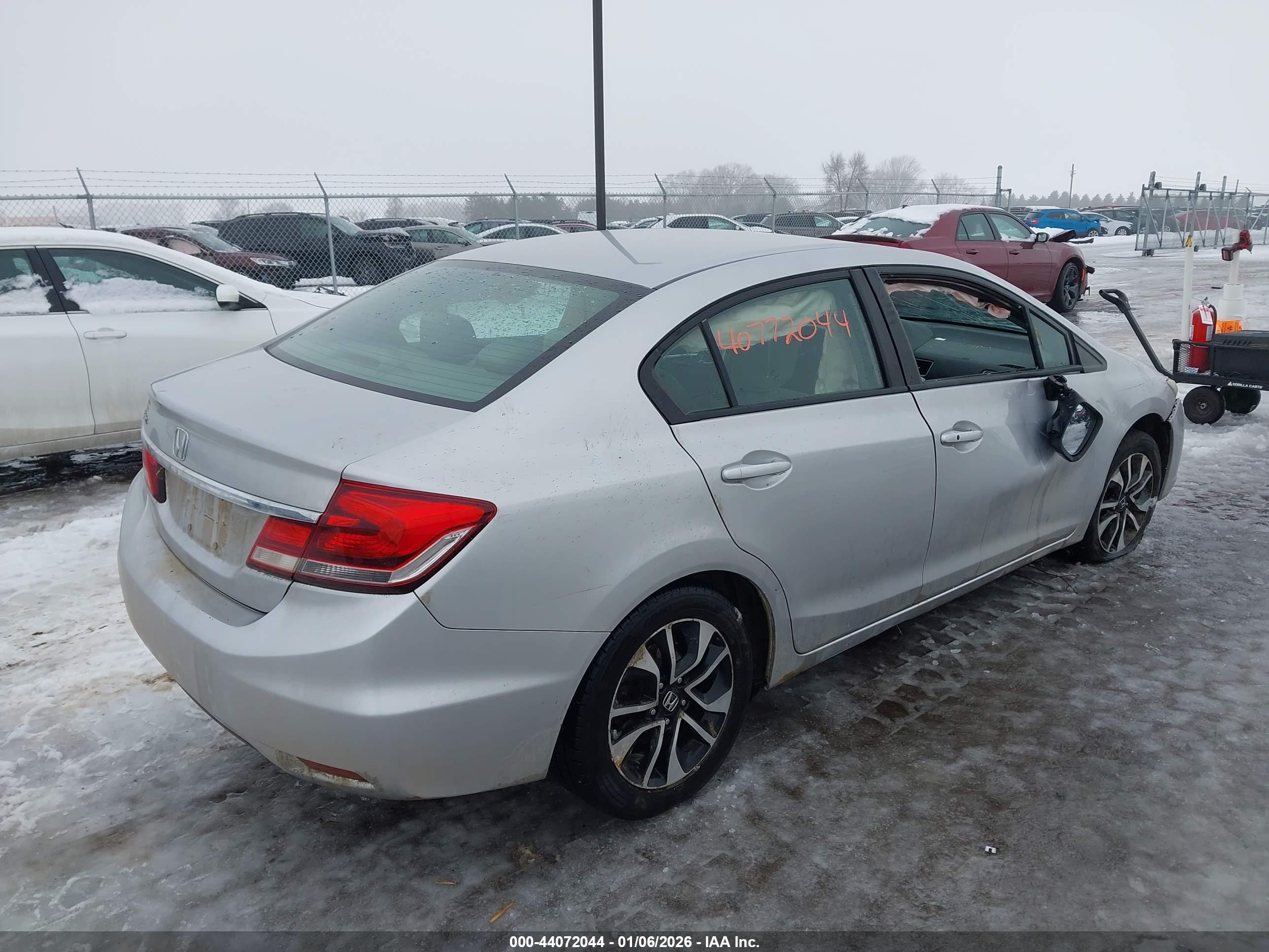 HONDA CIVIC image 4