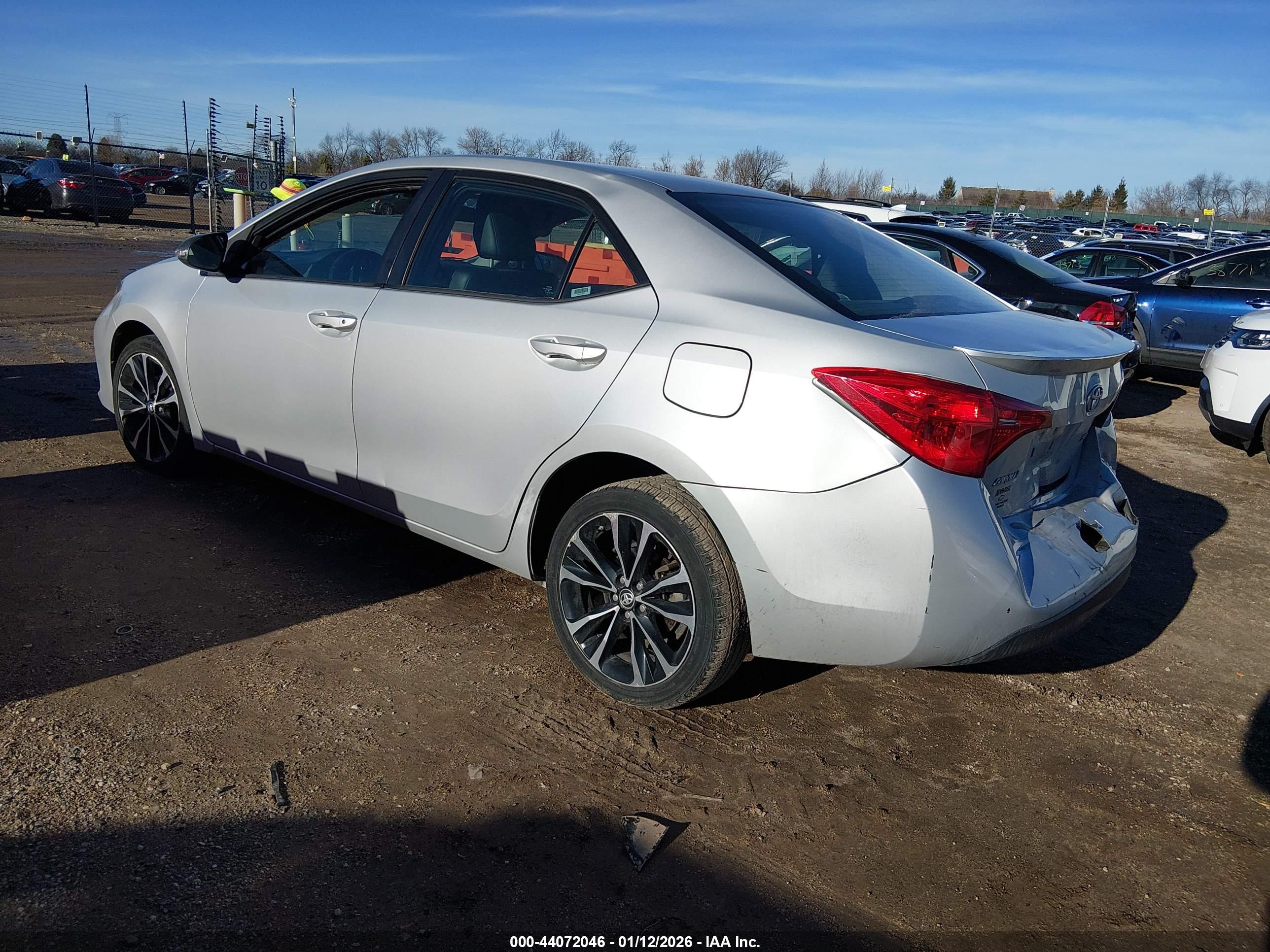 TOYOTA COROLLA image 3