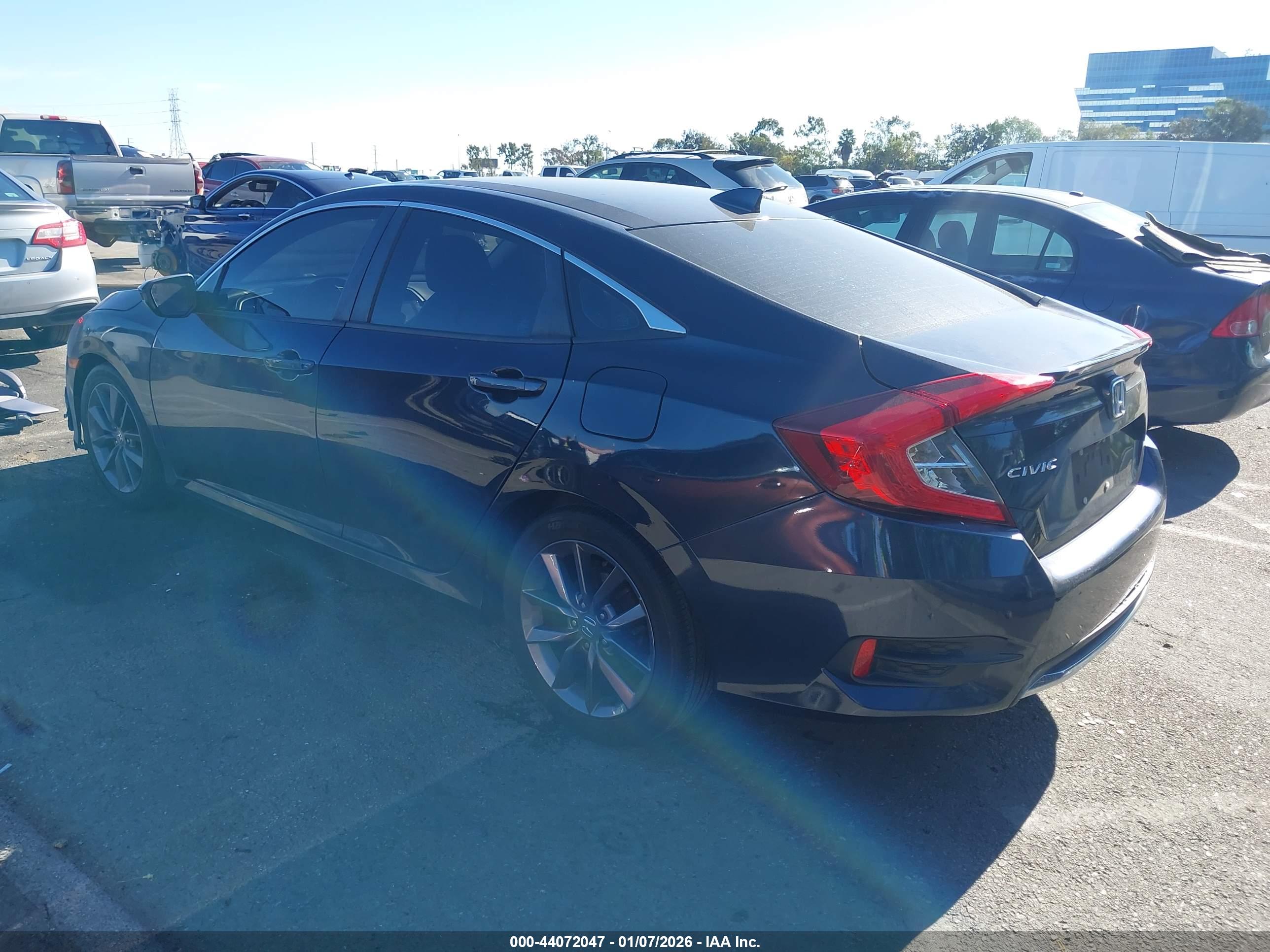 HONDA CIVIC image 3