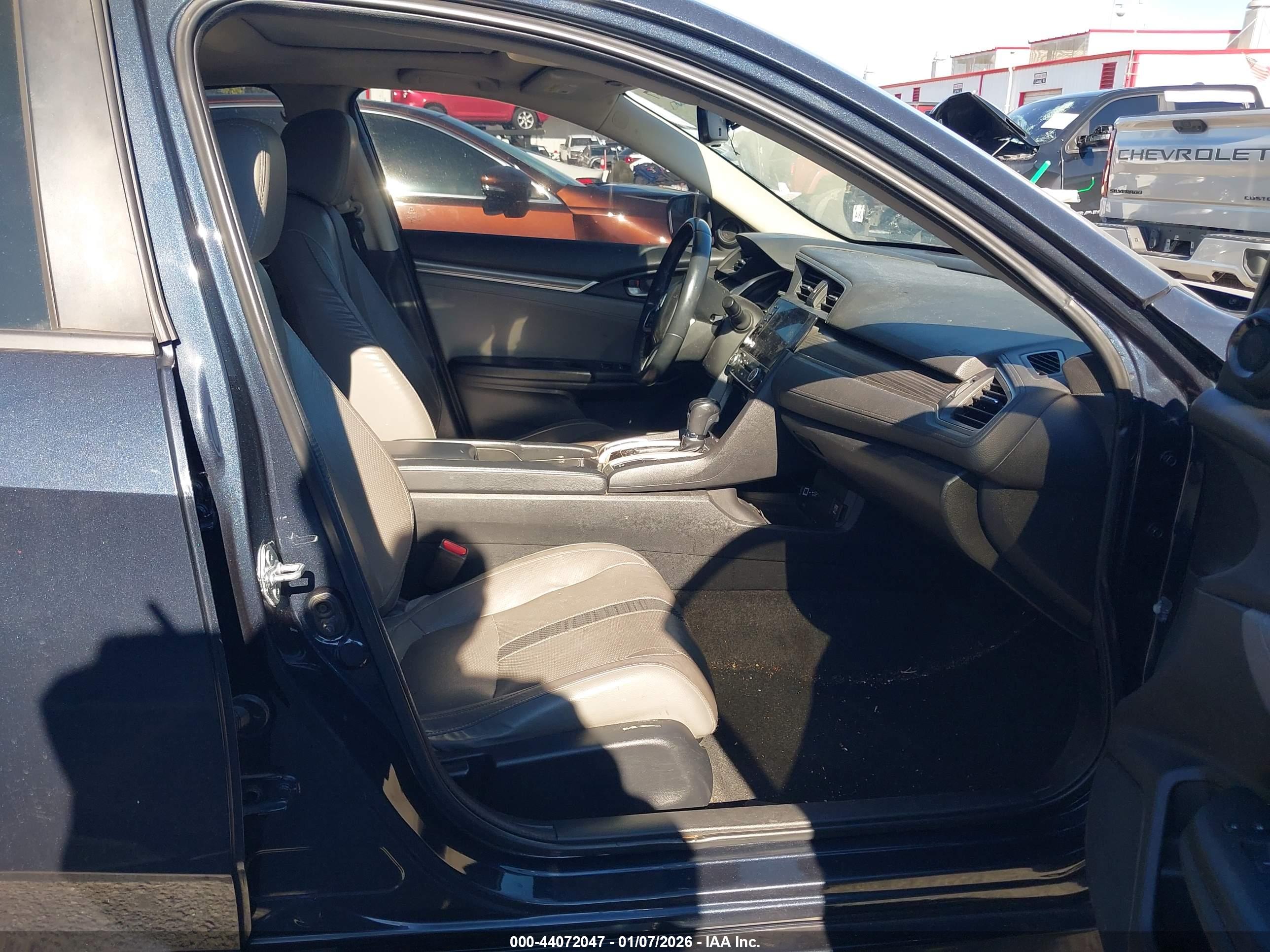 HONDA CIVIC image 5