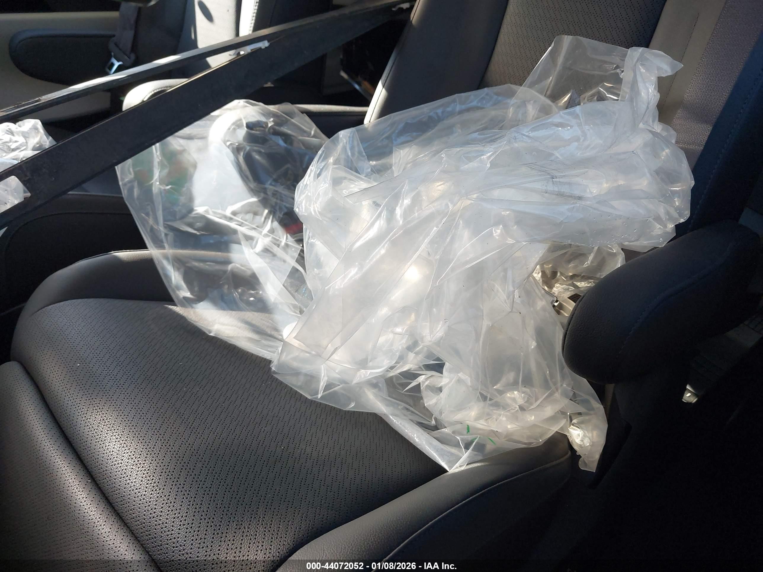KIA CARNIVAL image 8