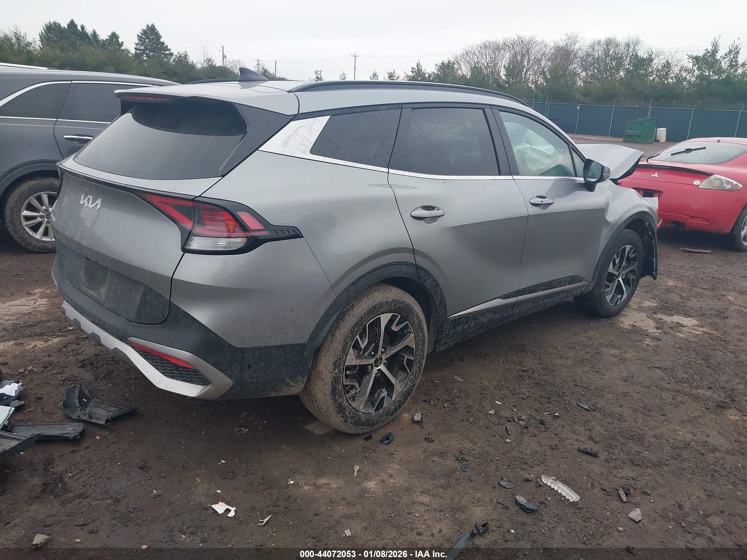 KIA SPORTAGE image 4