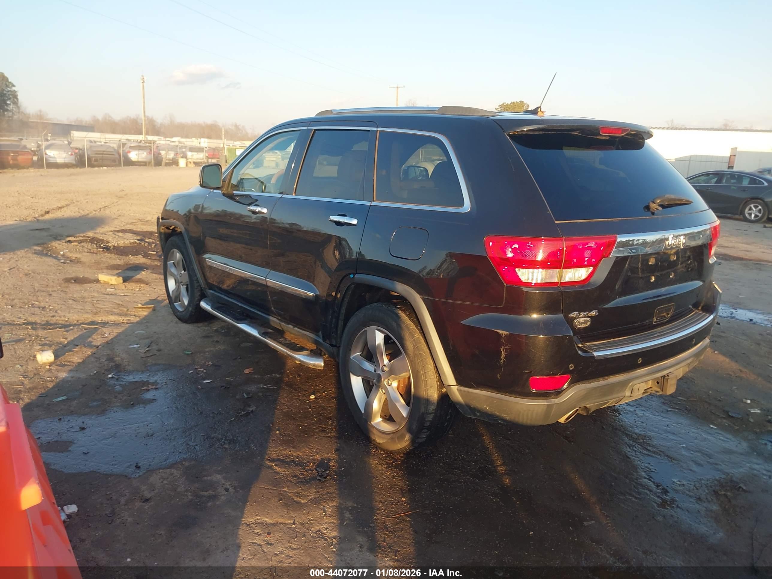 JEEP GRAND image 3