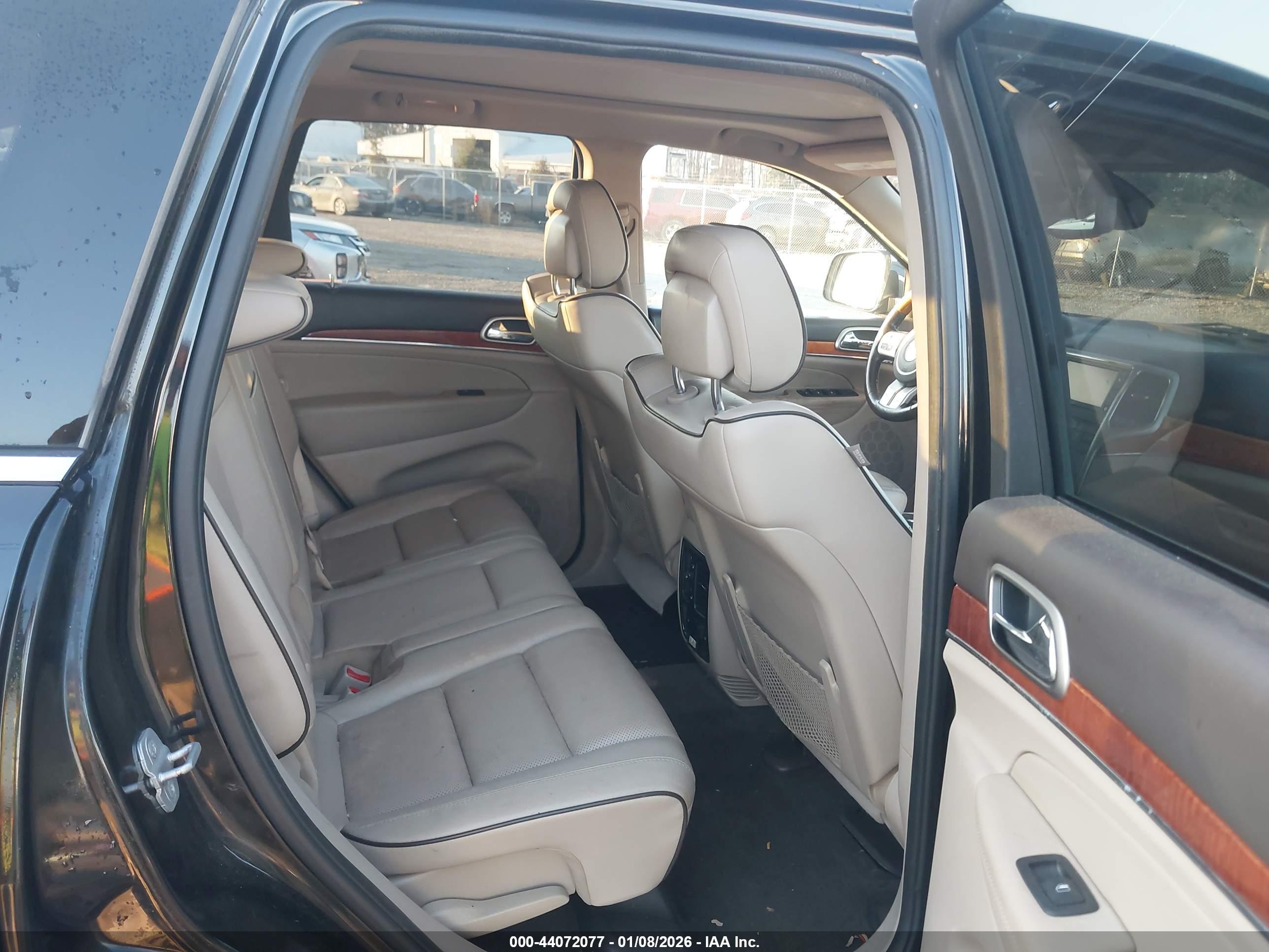 JEEP GRAND image 8