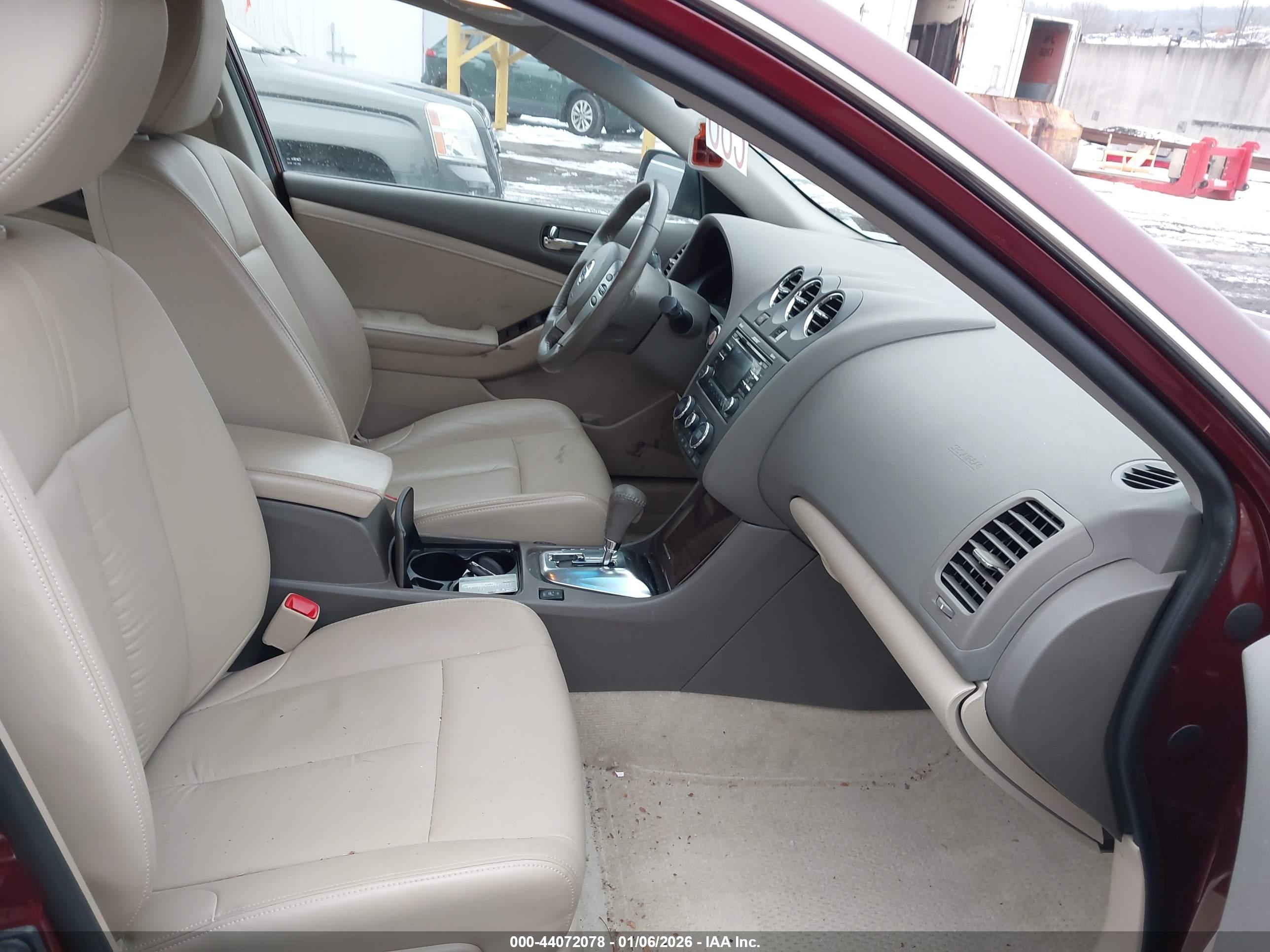 NISSAN ALTIMA image 5