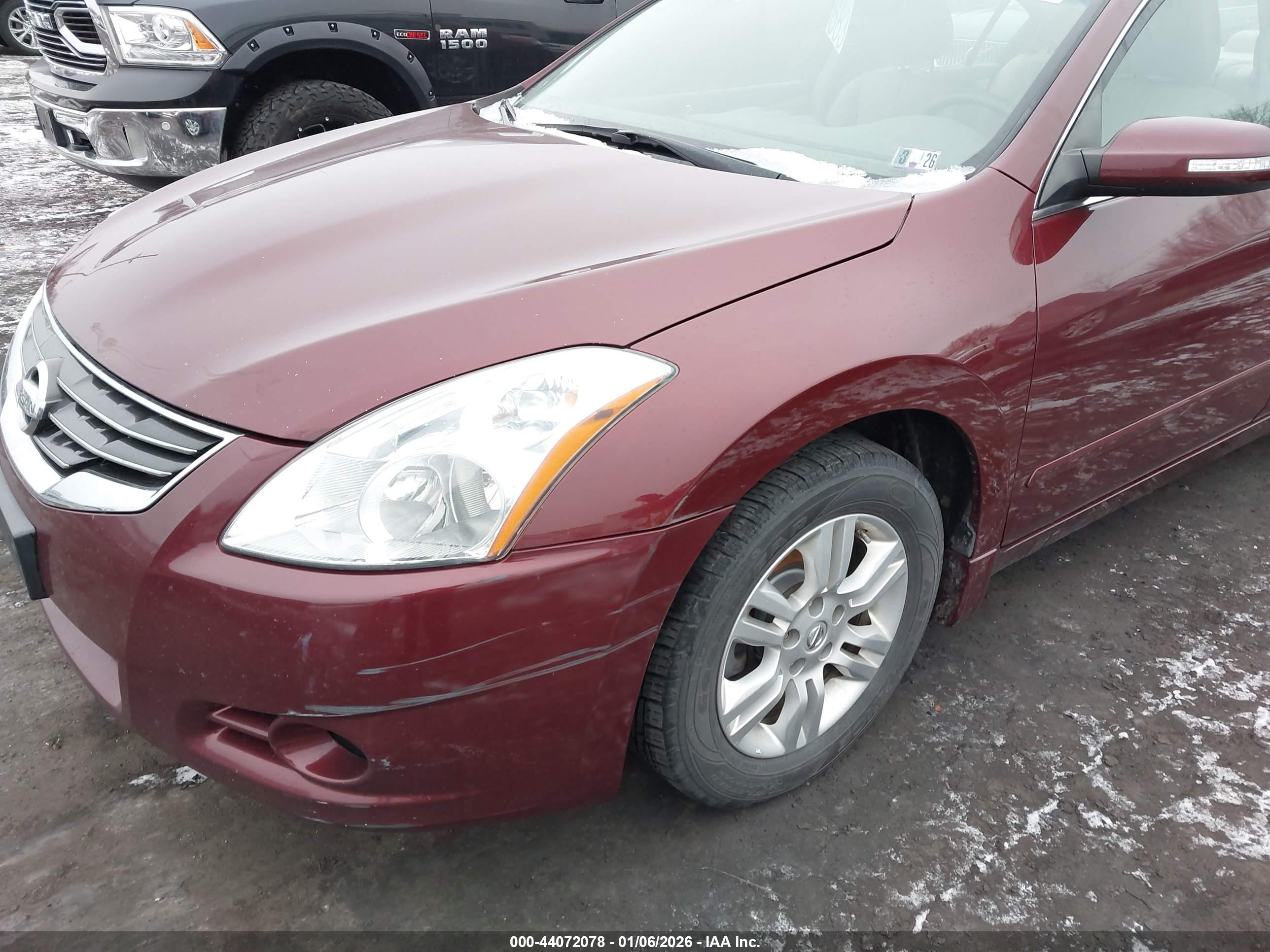 NISSAN ALTIMA image 6