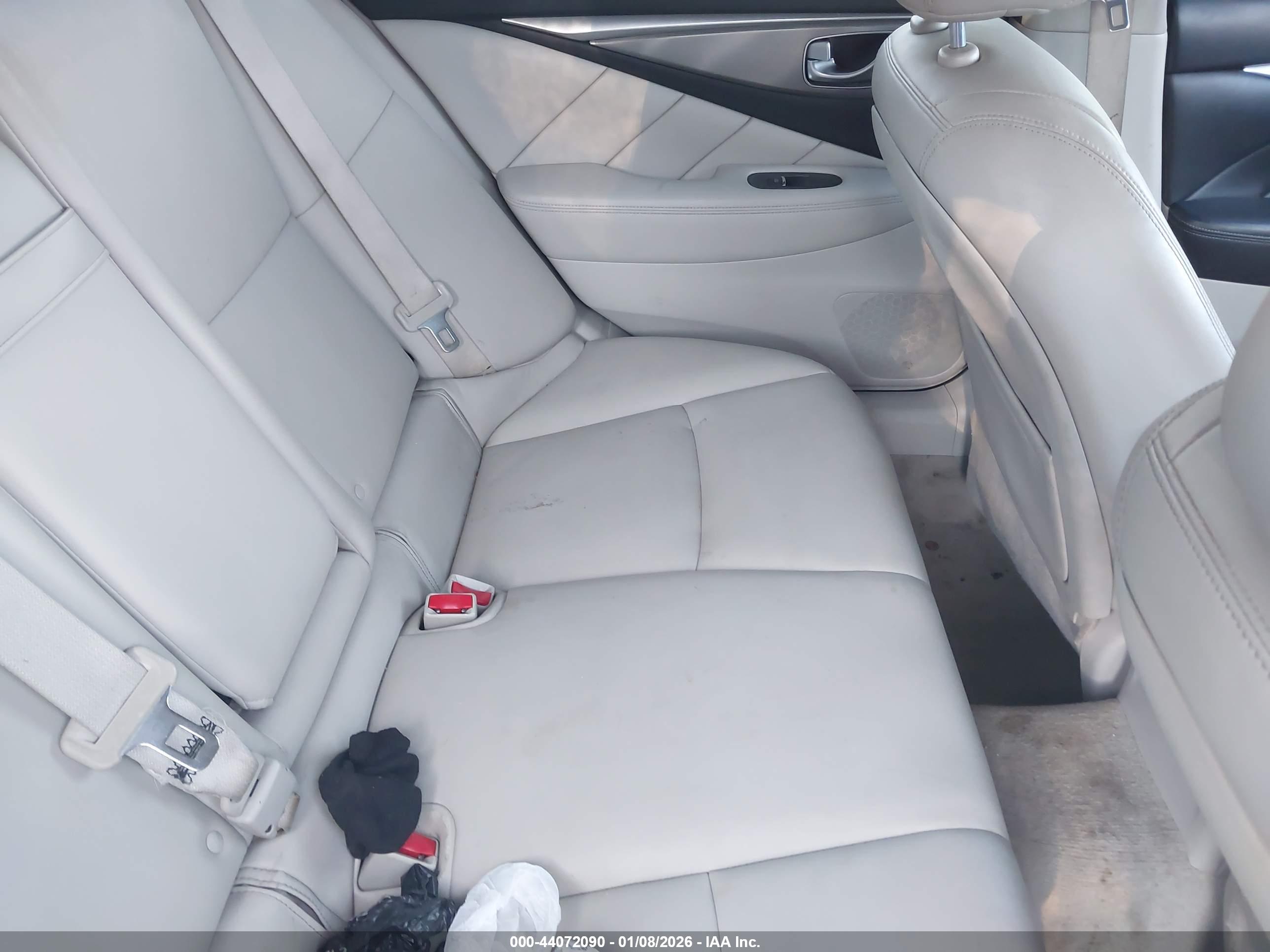 INFINITI Q50 image 8