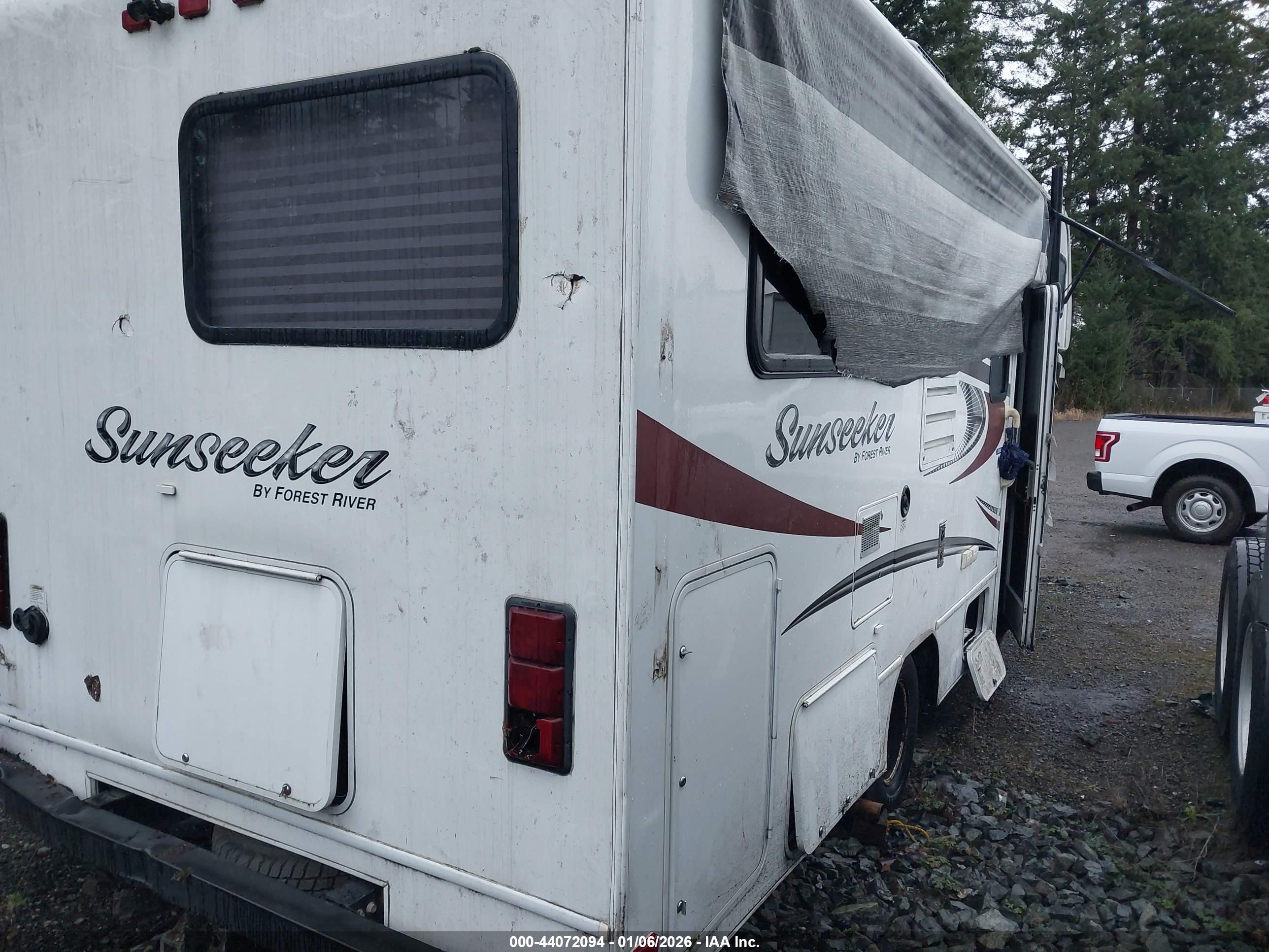 FORD E-350 image 4