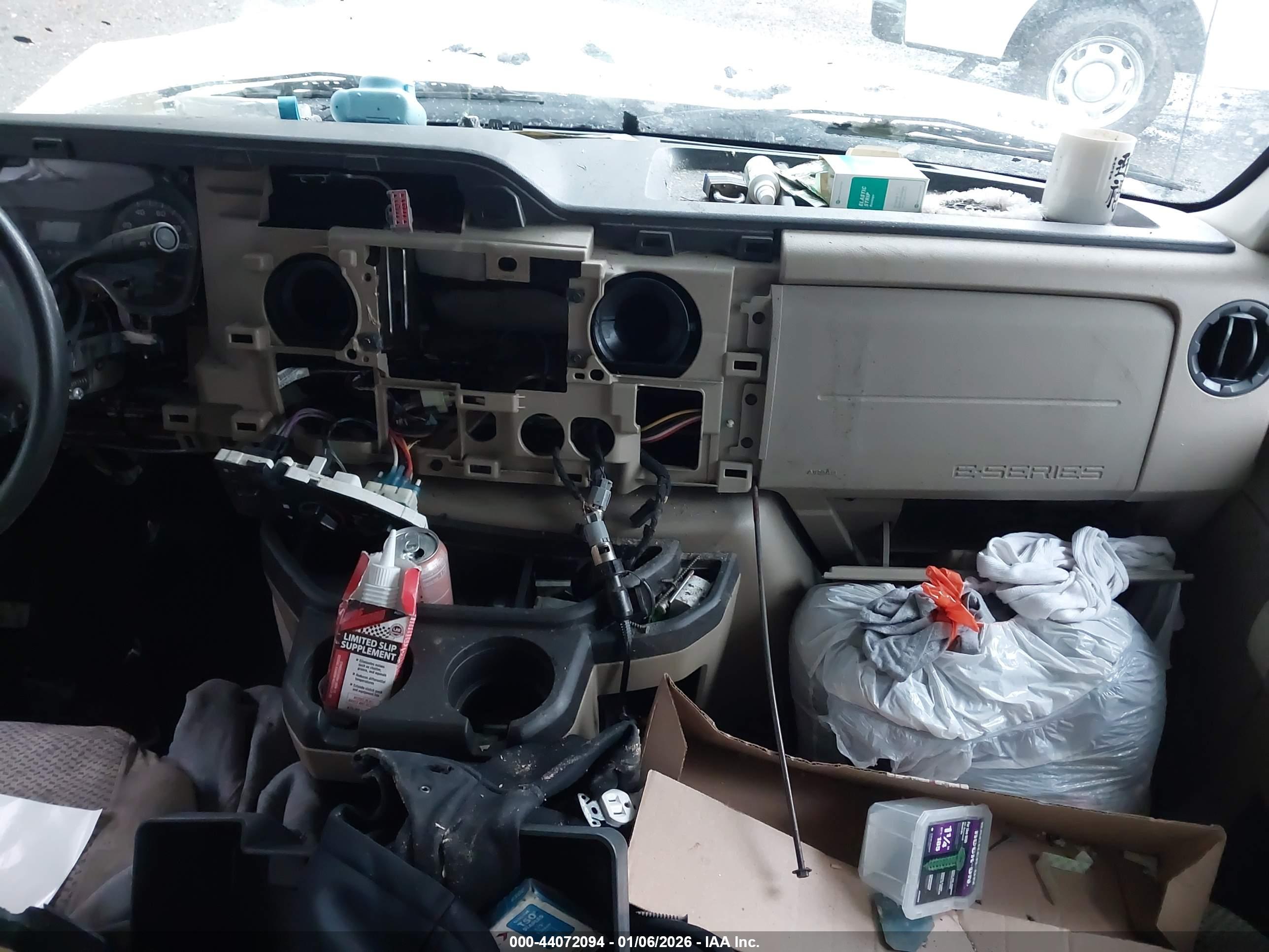 FORD E-350 image 5