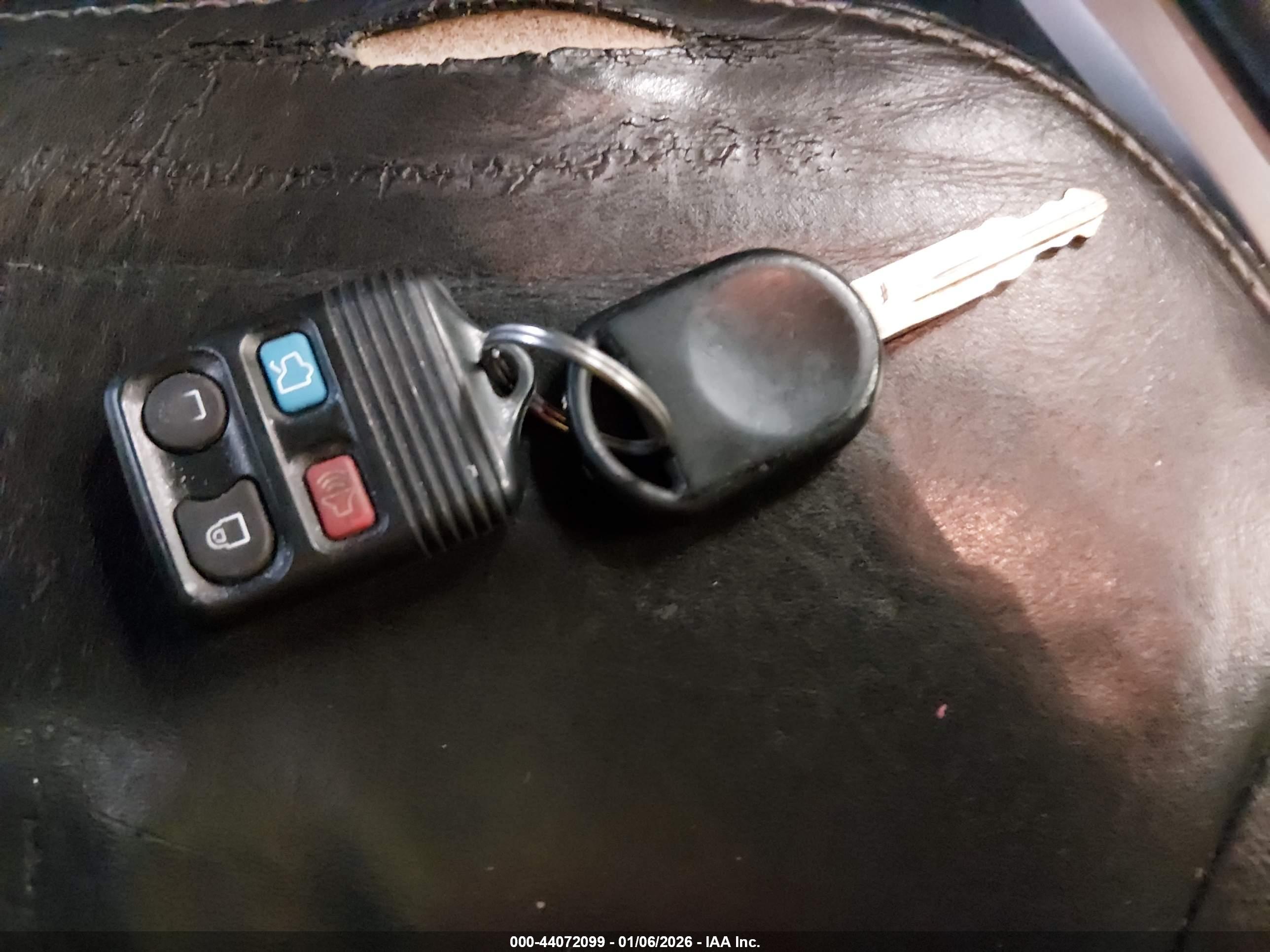 FORD FOCUS image 11