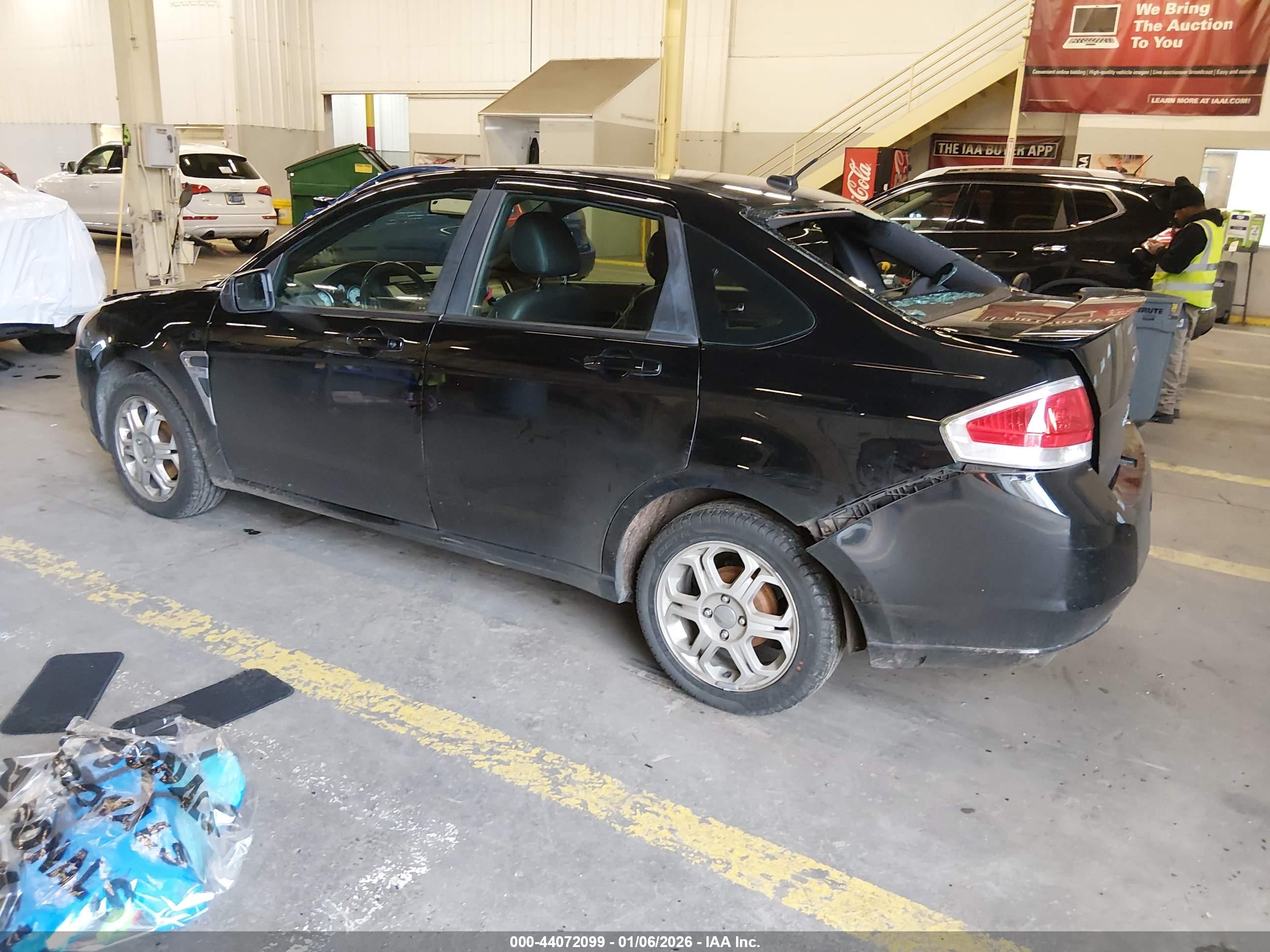 FORD FOCUS image 3