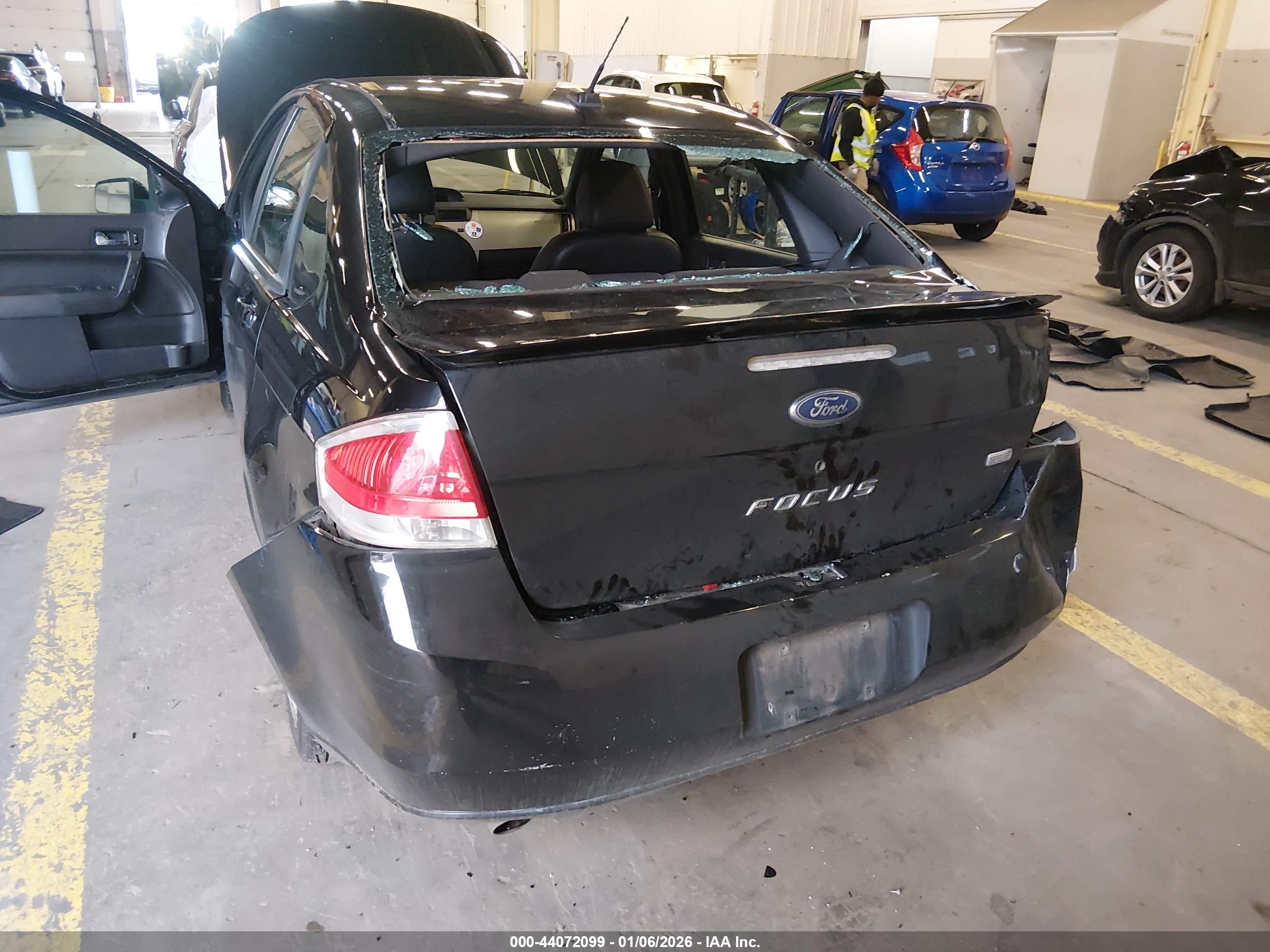 FORD FOCUS image 6
