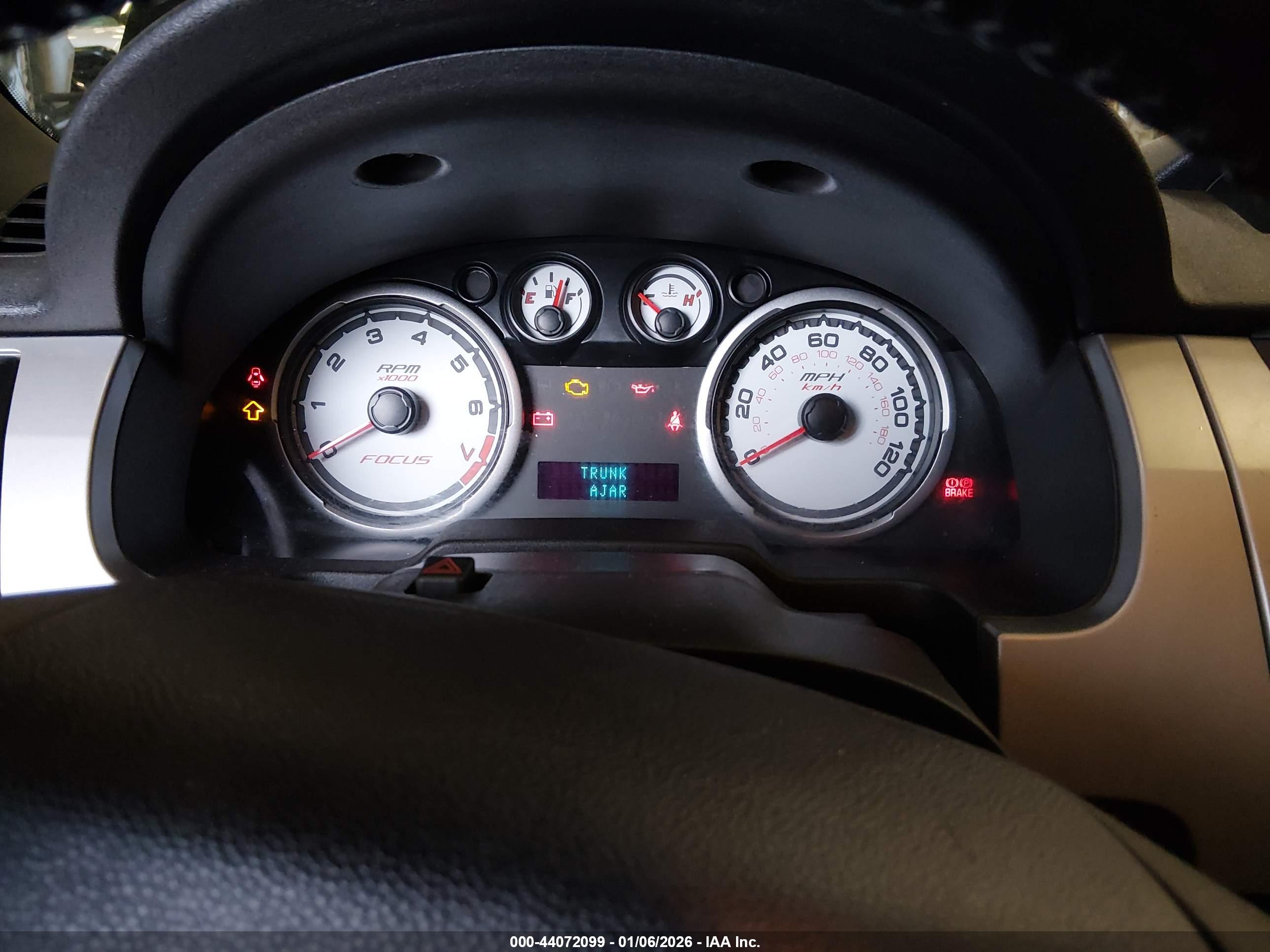 FORD FOCUS image 7