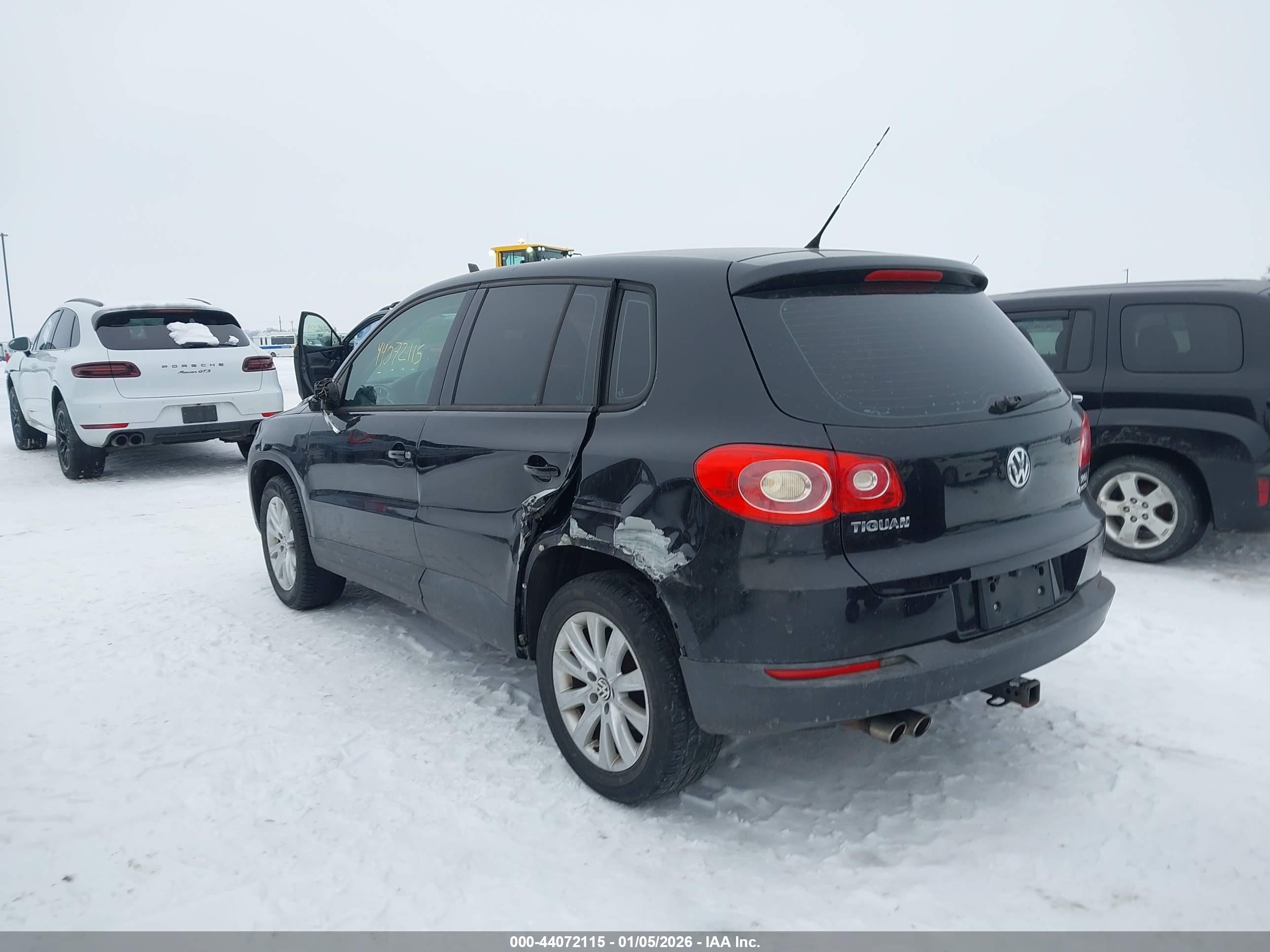 VOLKSWAGEN TIGUAN image 3