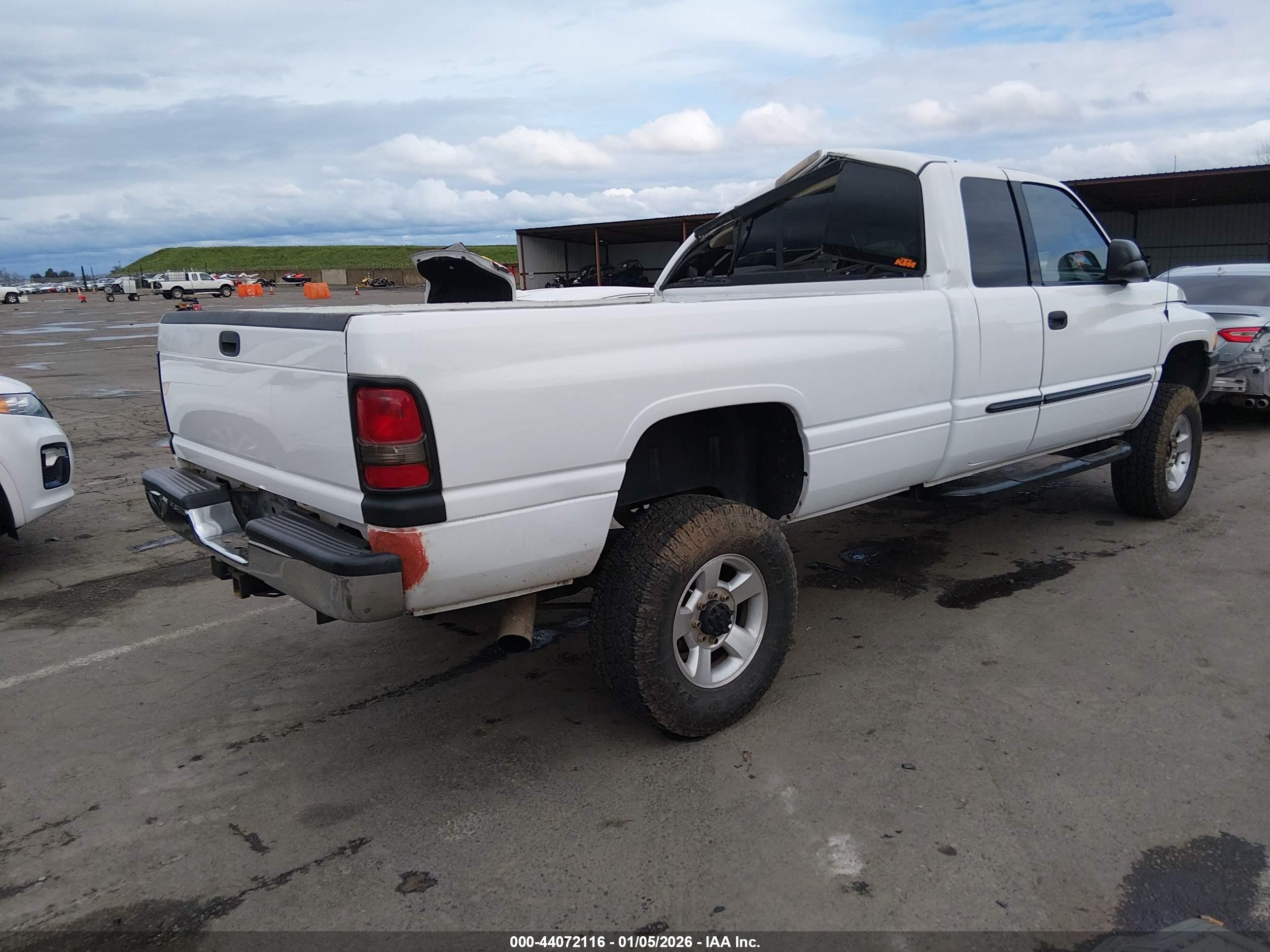 DODGE RAM image 4