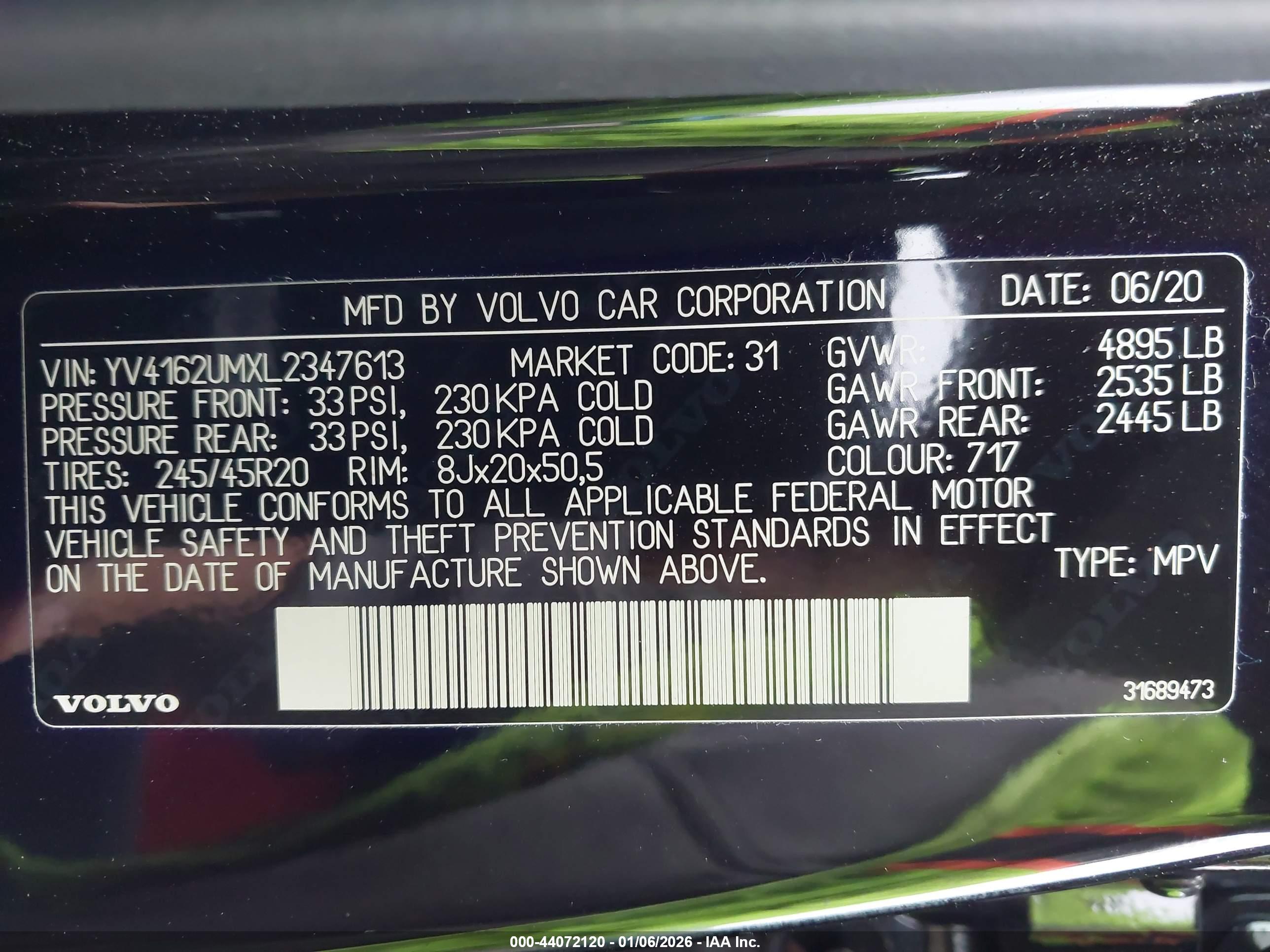 VOLVO XC40 image 9