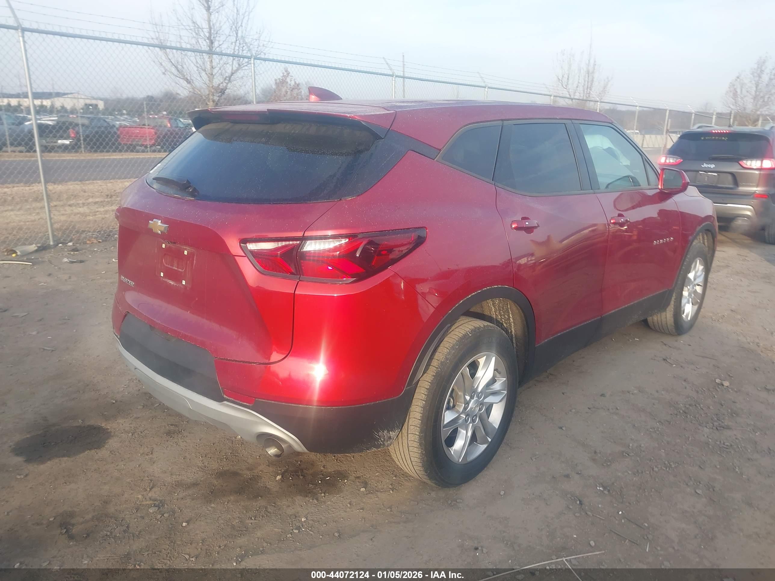 CHEVROLET BLAZER image 4