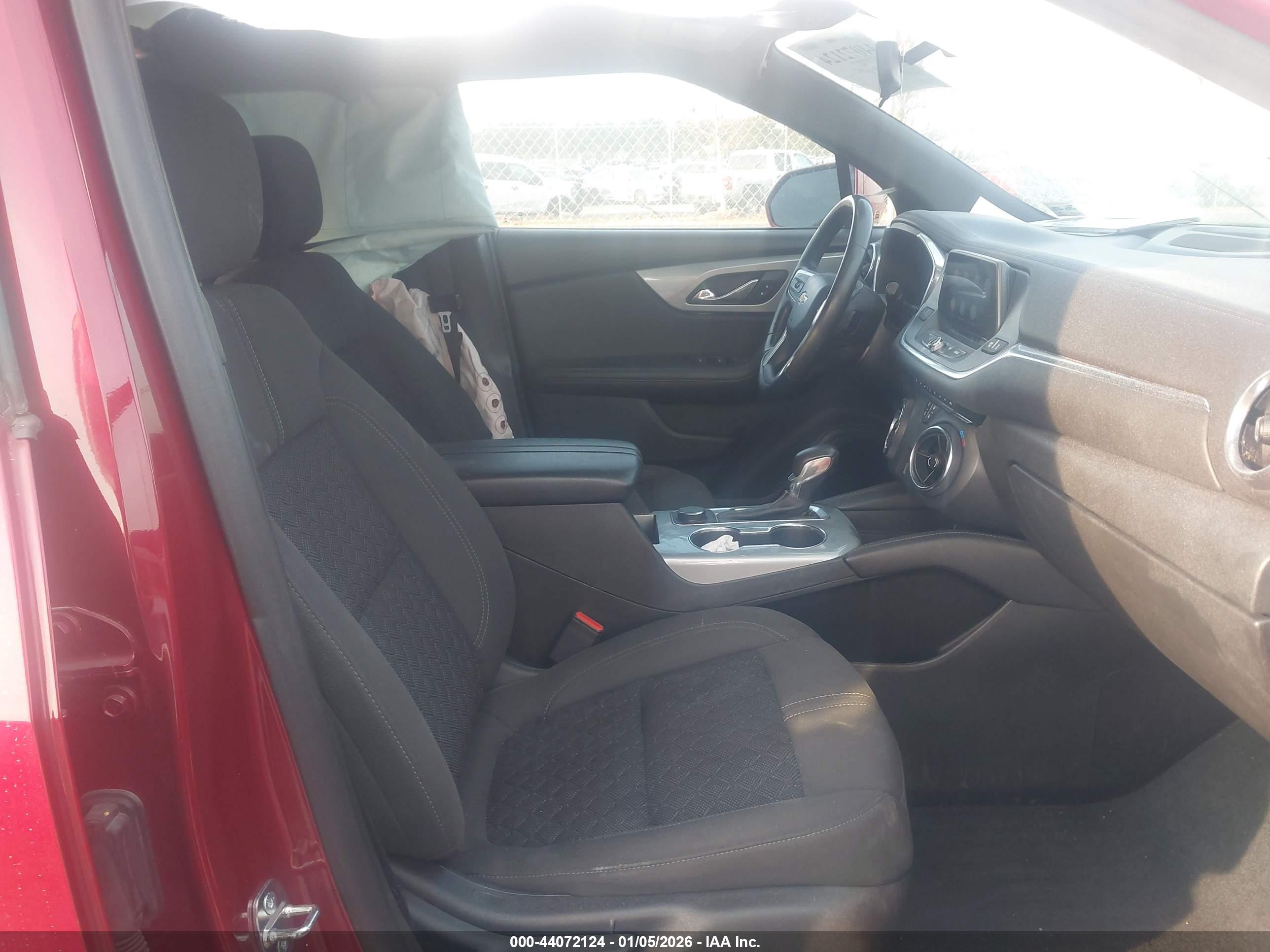 CHEVROLET BLAZER image 5