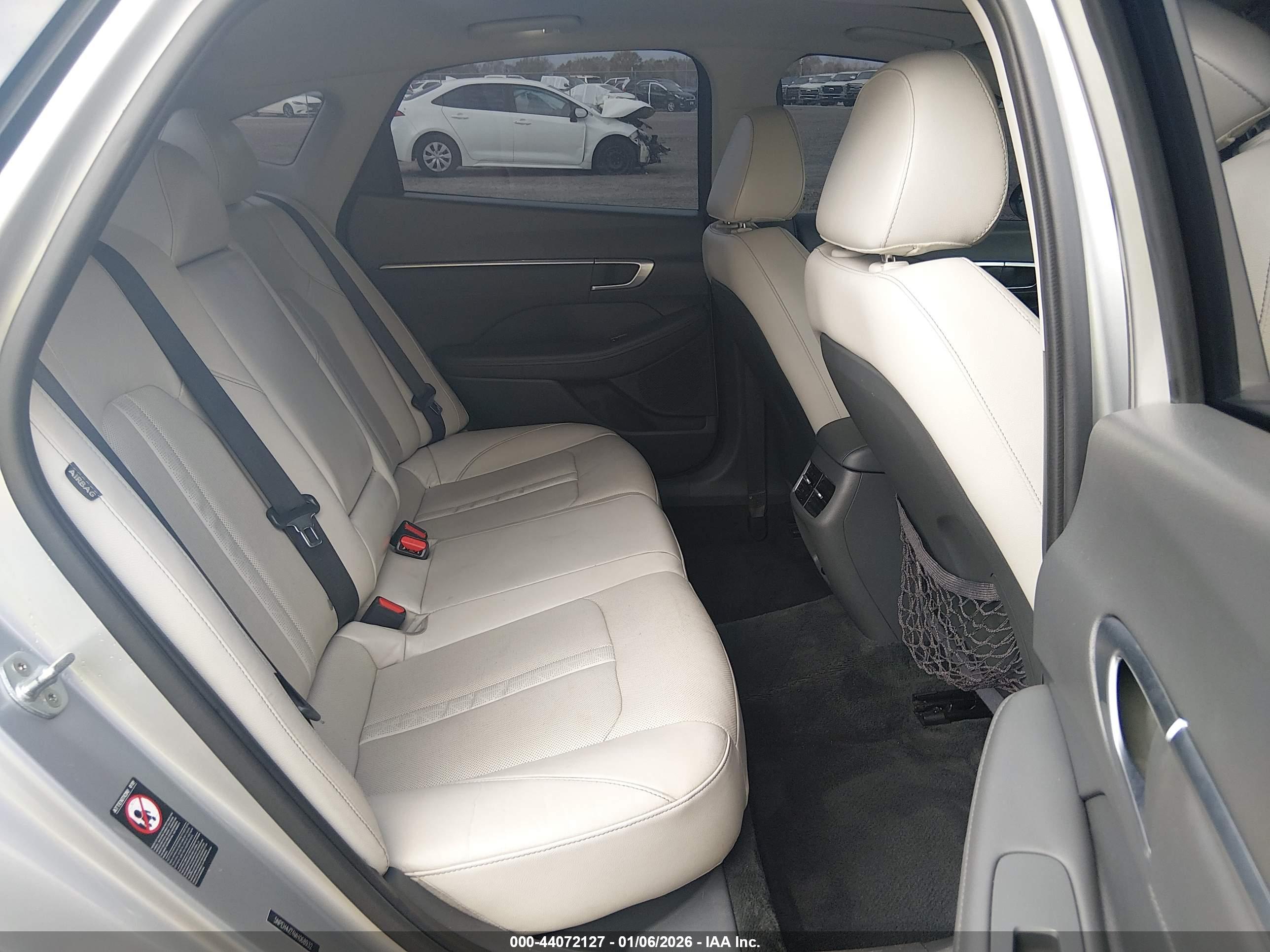 HYUNDAI SONATA image 8