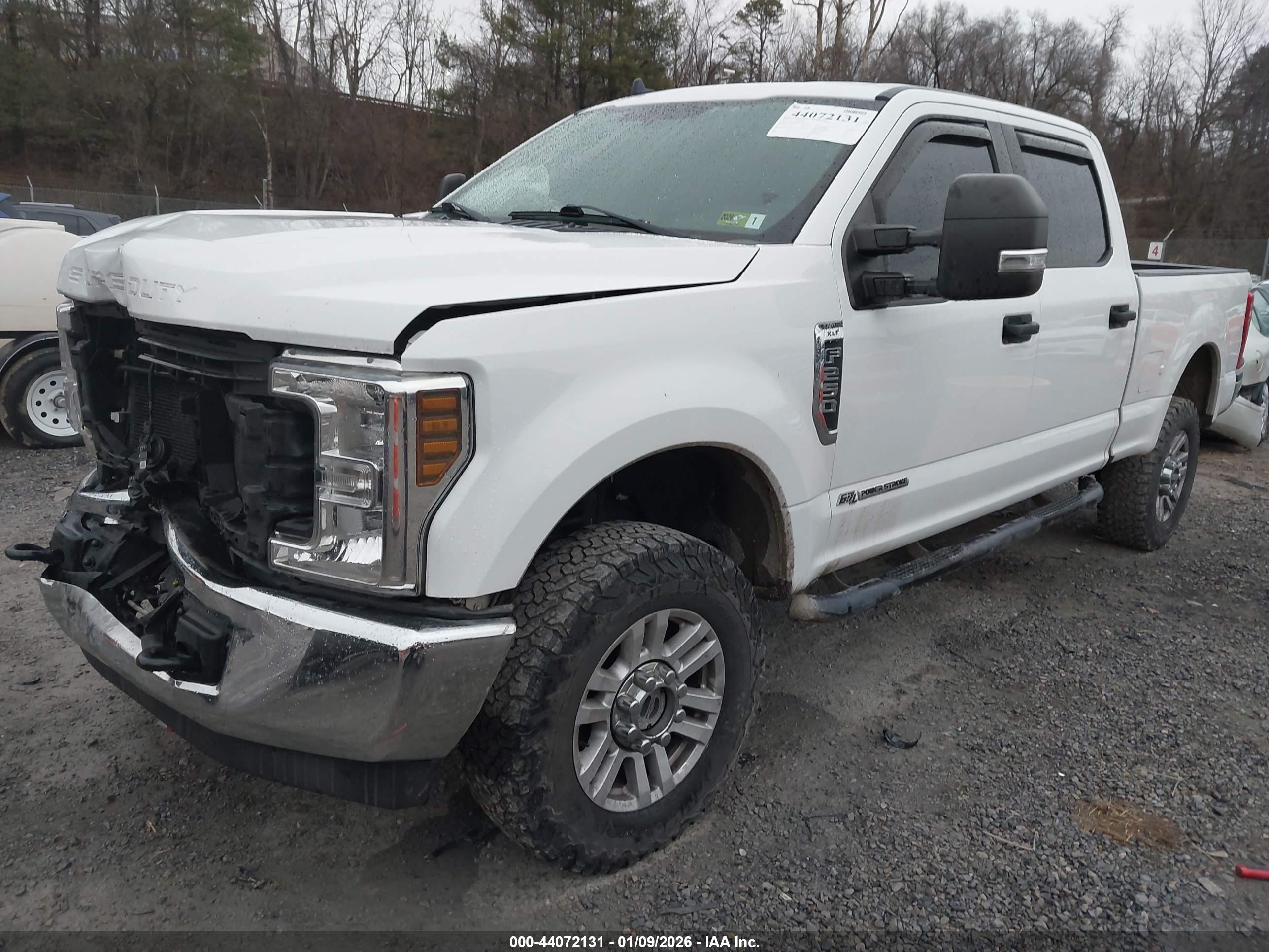 FORD F-250 image 2