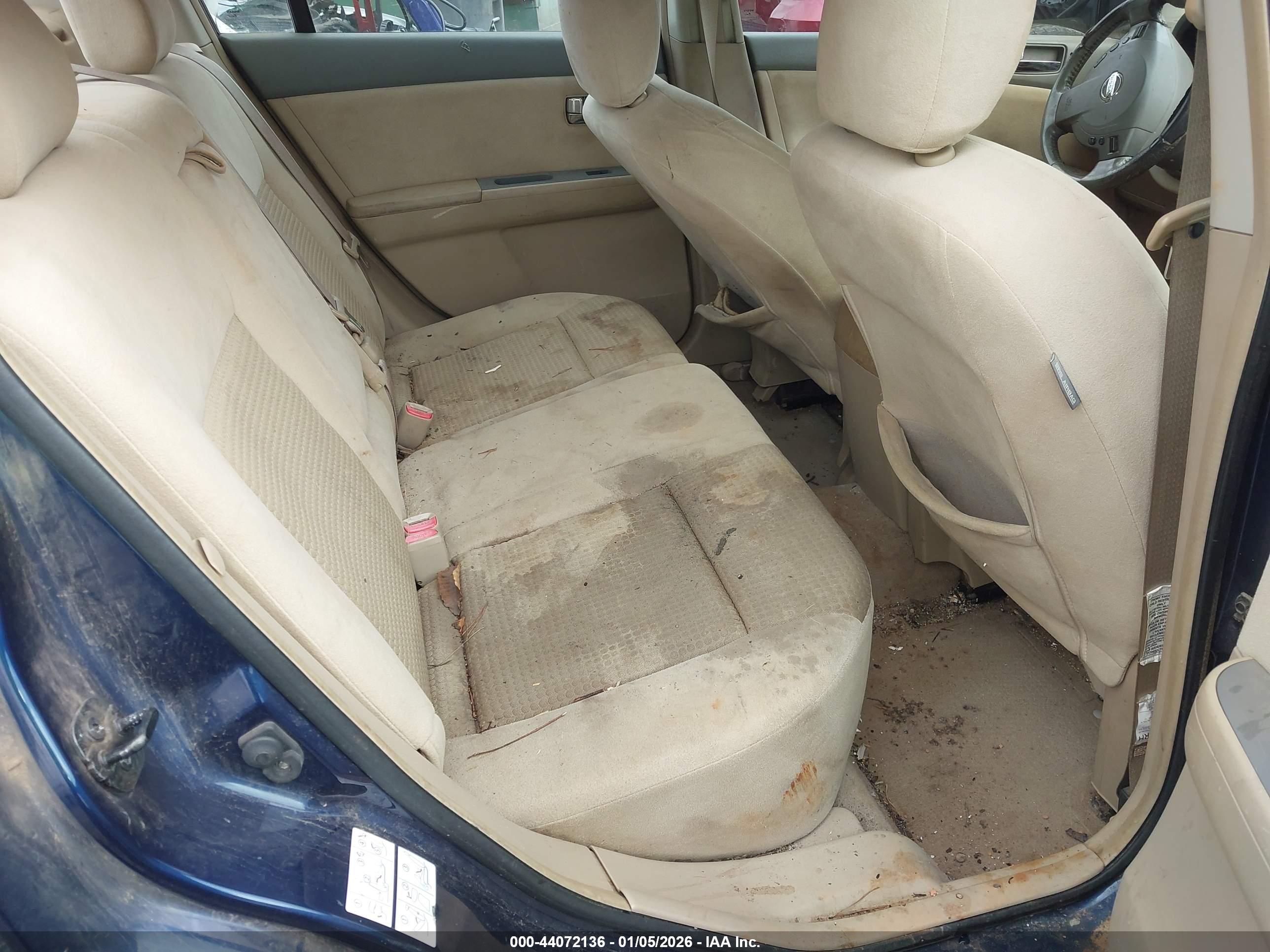 NISSAN SENTRA image 8