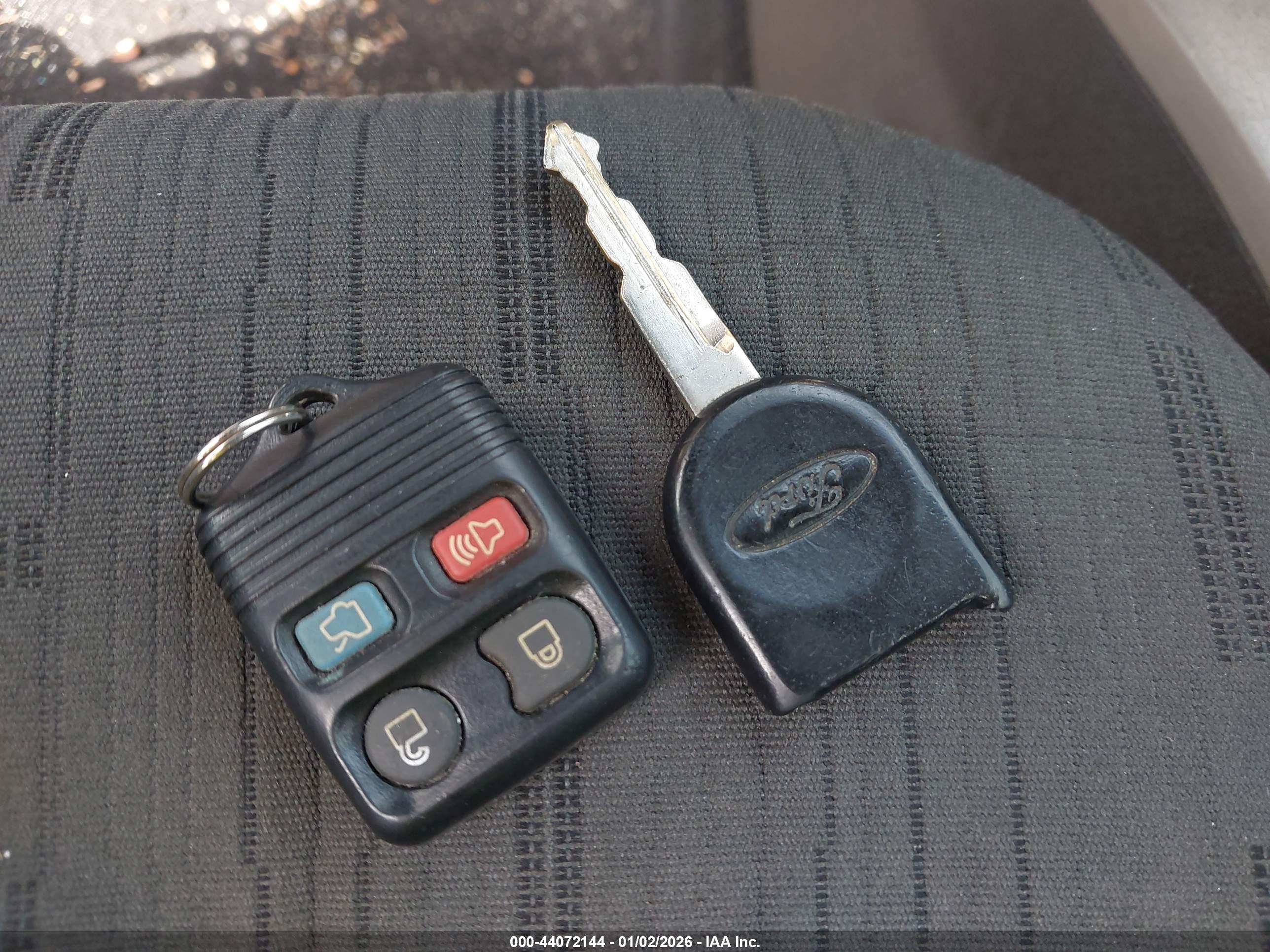 FORD FOCUS image 11
