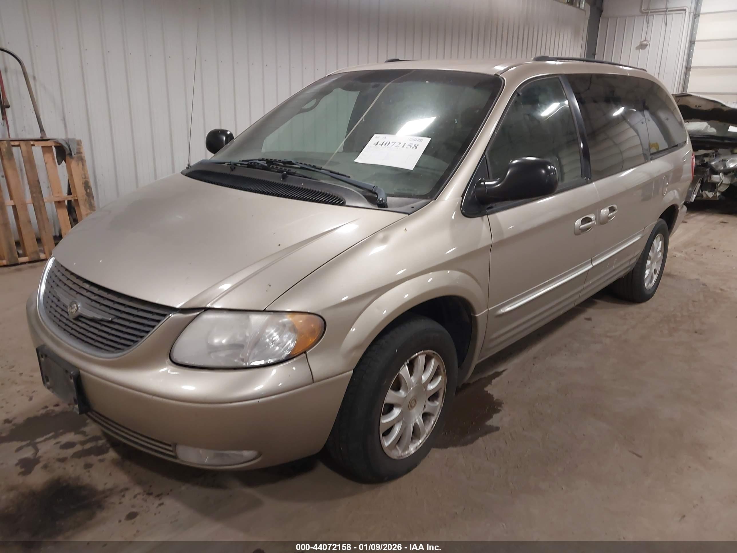 CHRYSLER TOWN image 2