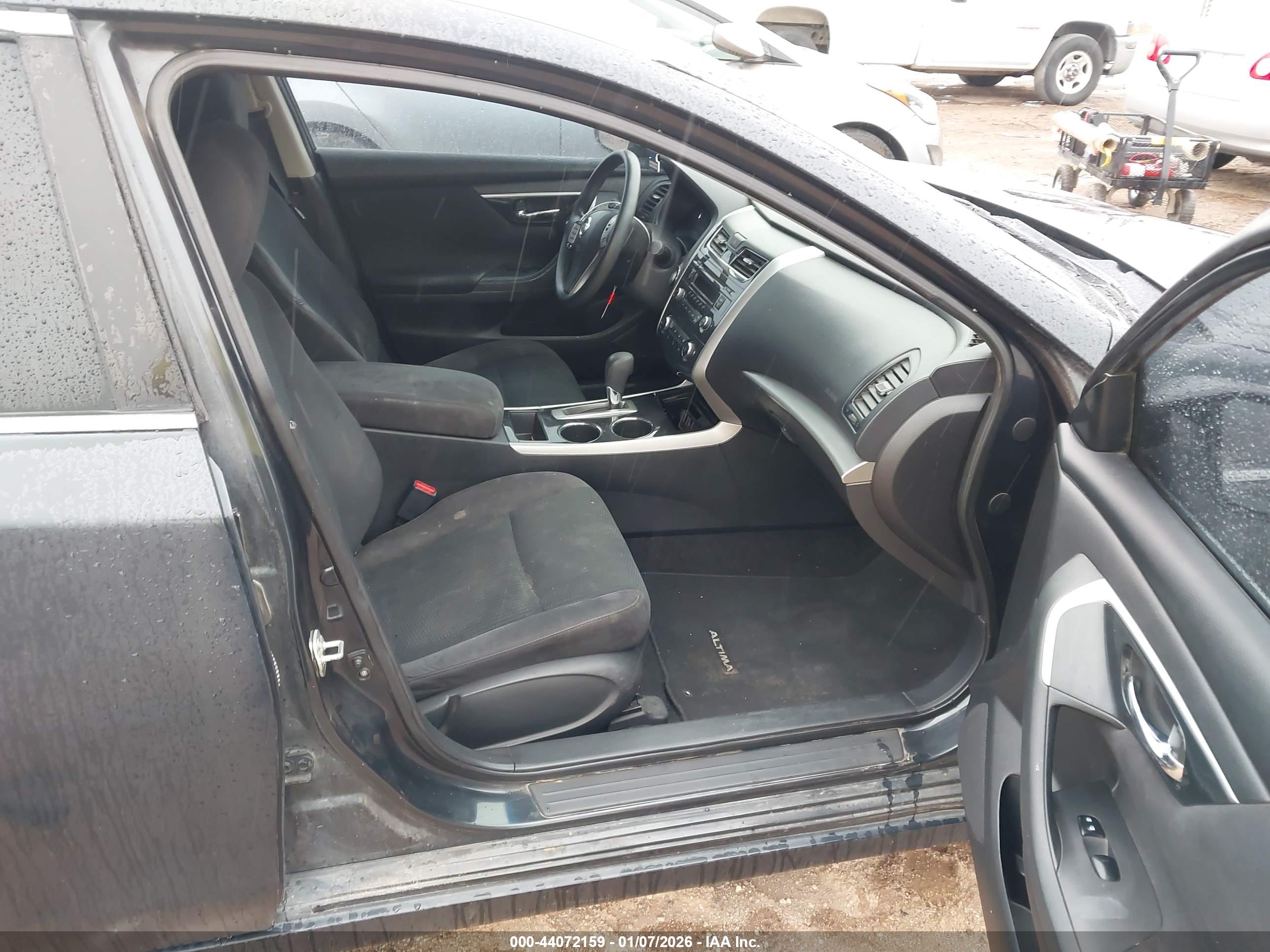 NISSAN ALTIMA image 5