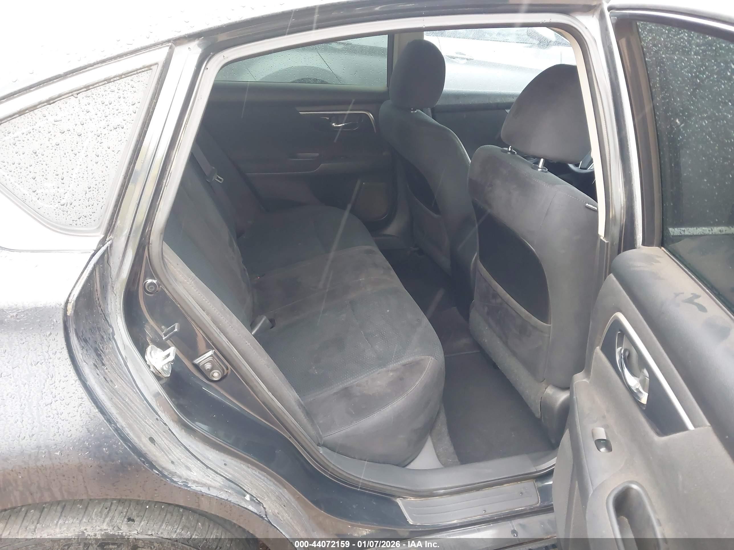 NISSAN ALTIMA image 8