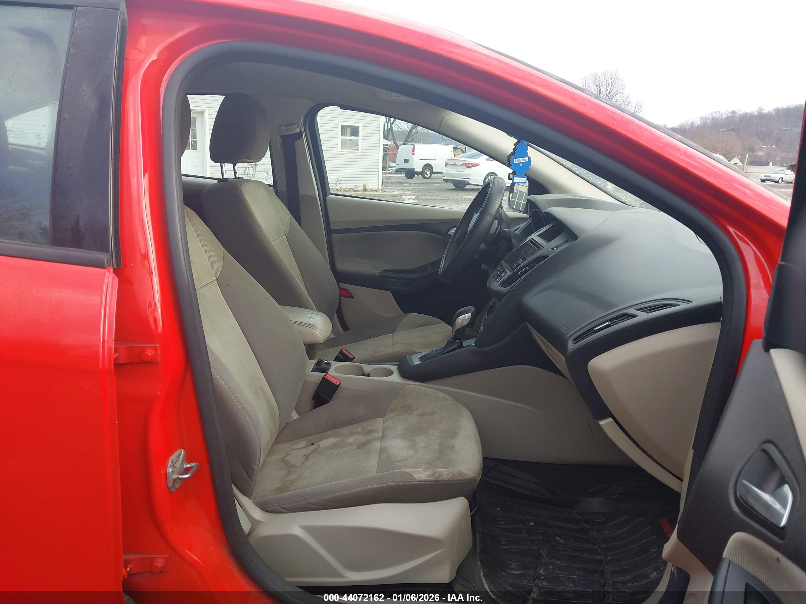 FORD FOCUS image 5
