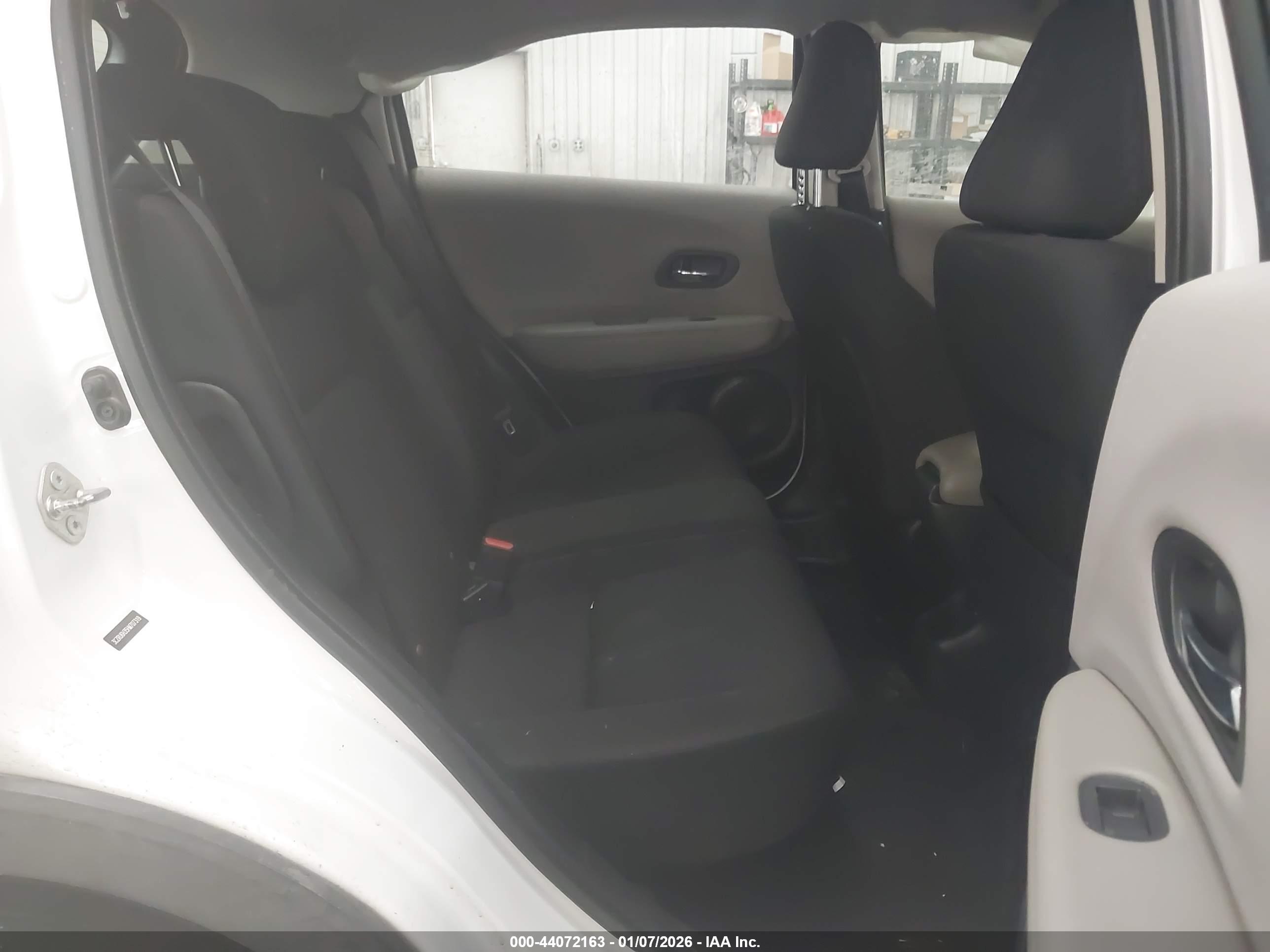 HONDA HR-V image 8