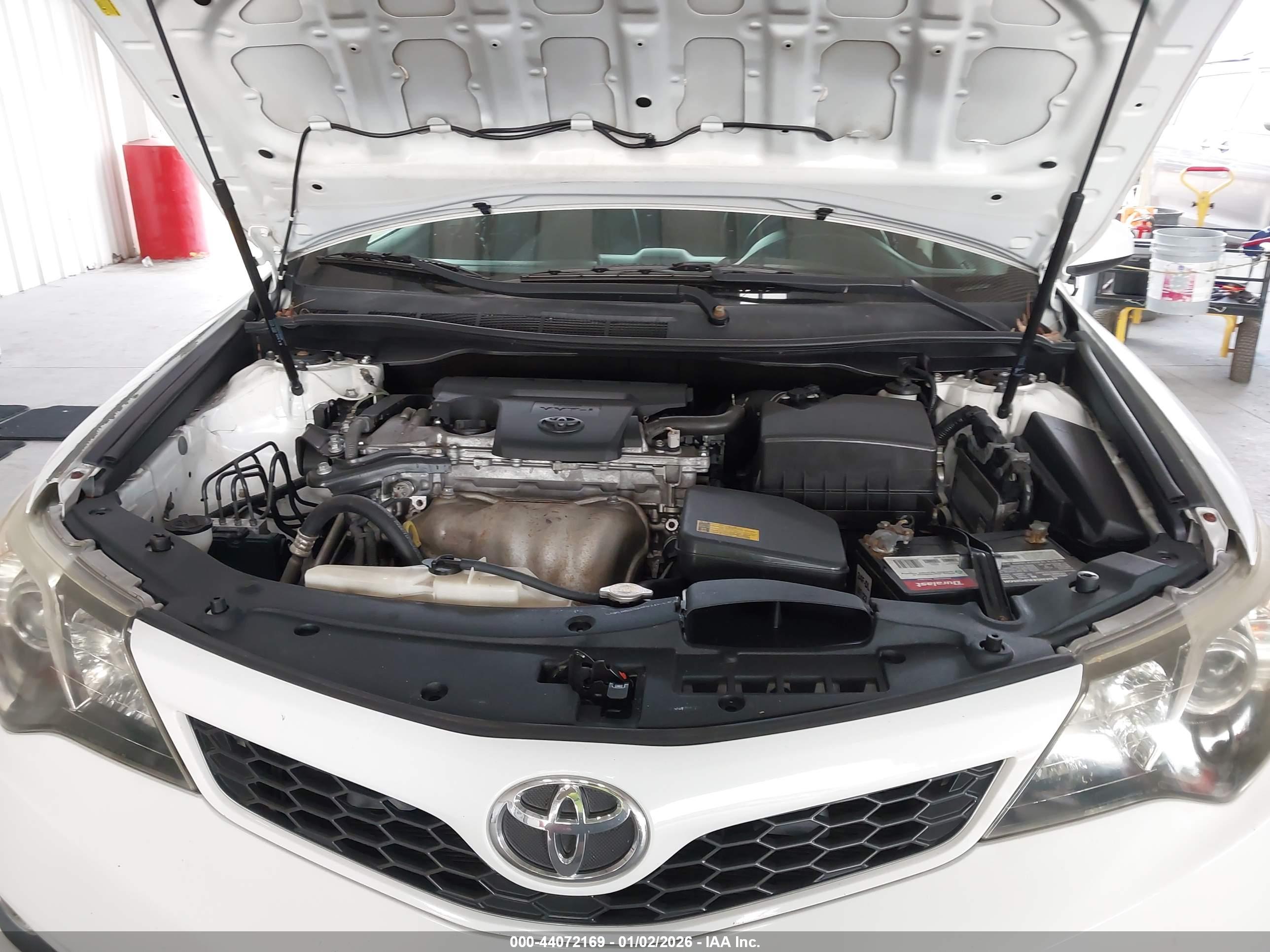 TOYOTA CAMRY image 10